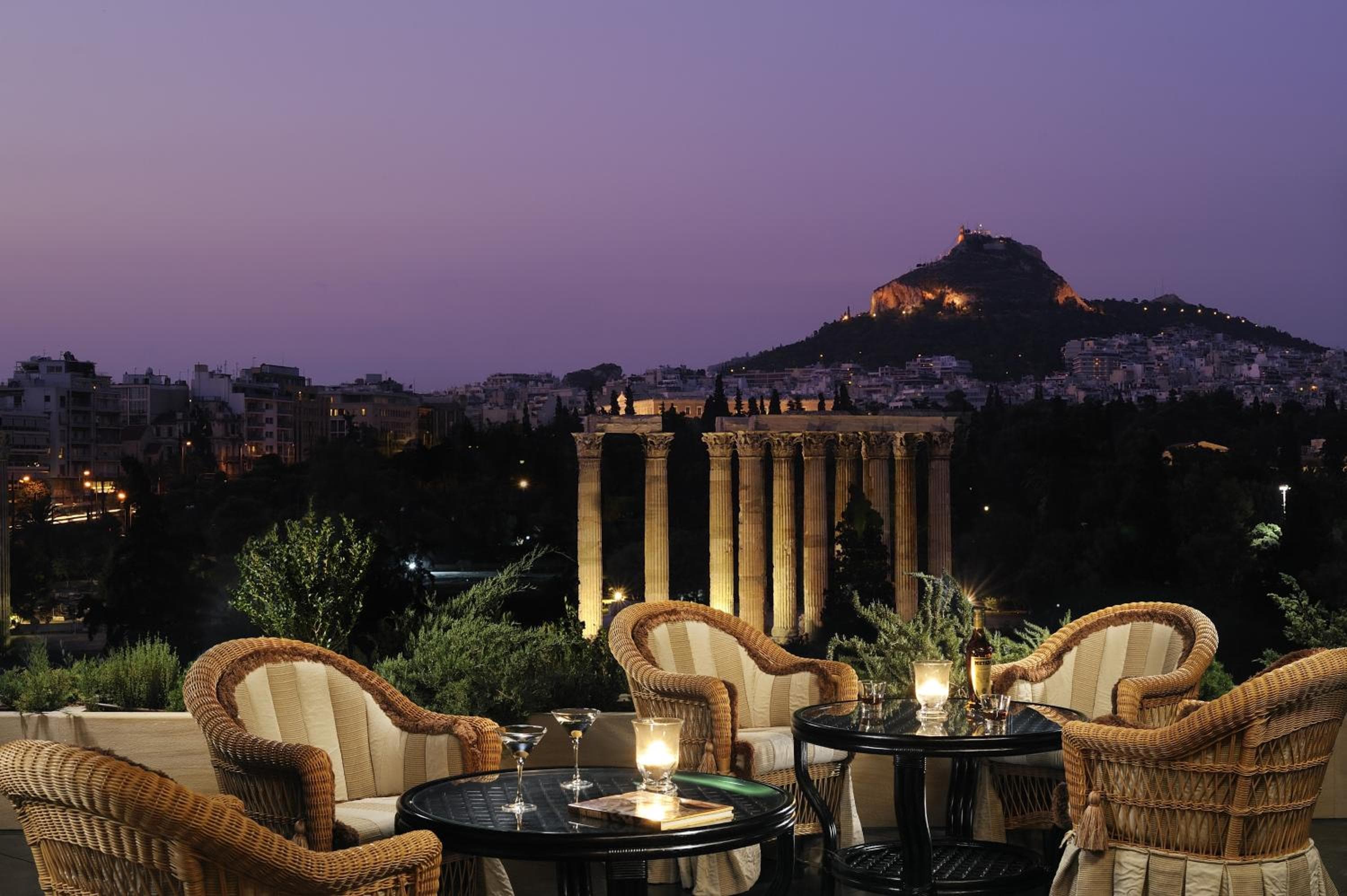 Royal Olympic Hotel: balance & terrace