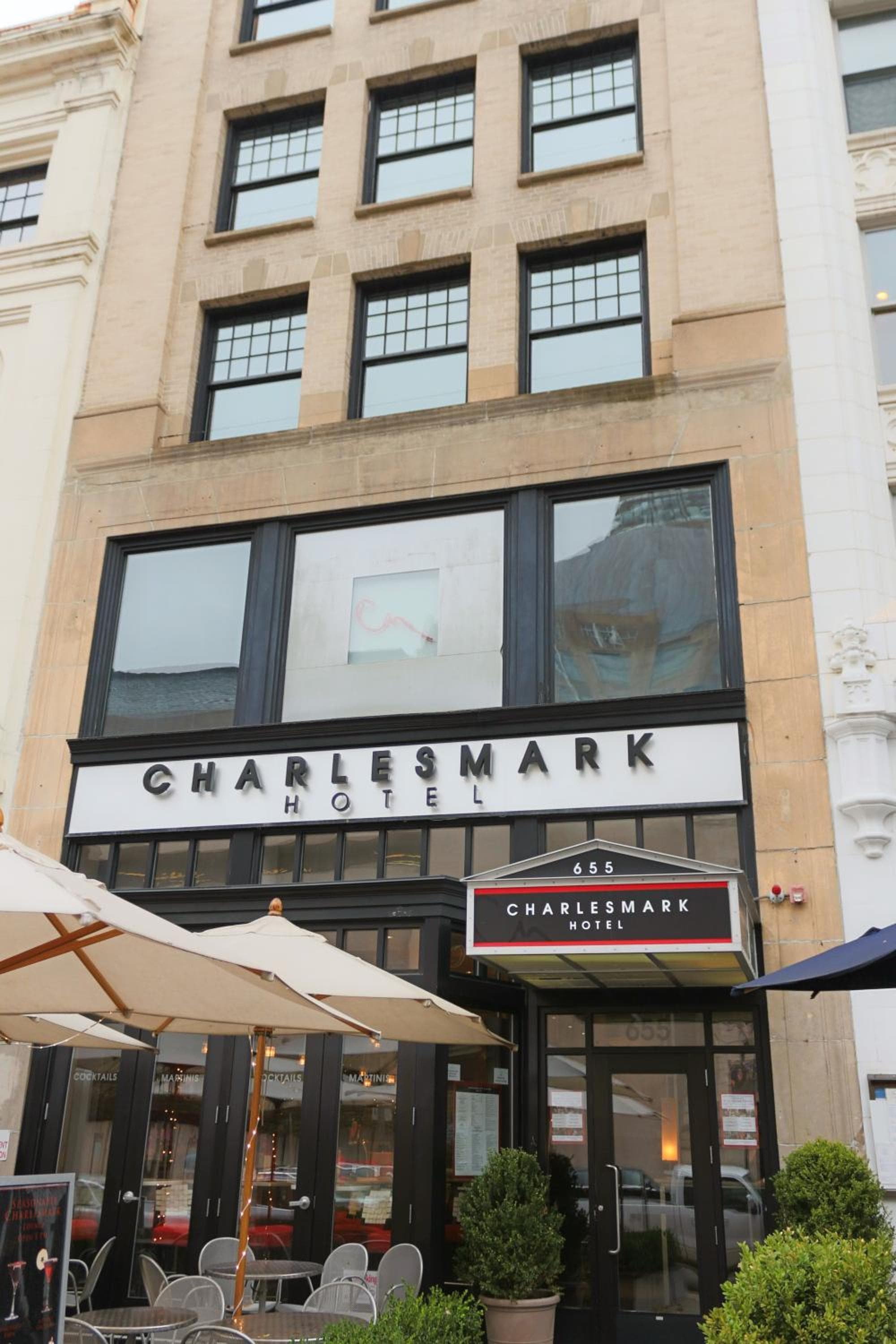 Charlesmark Hotel: building
