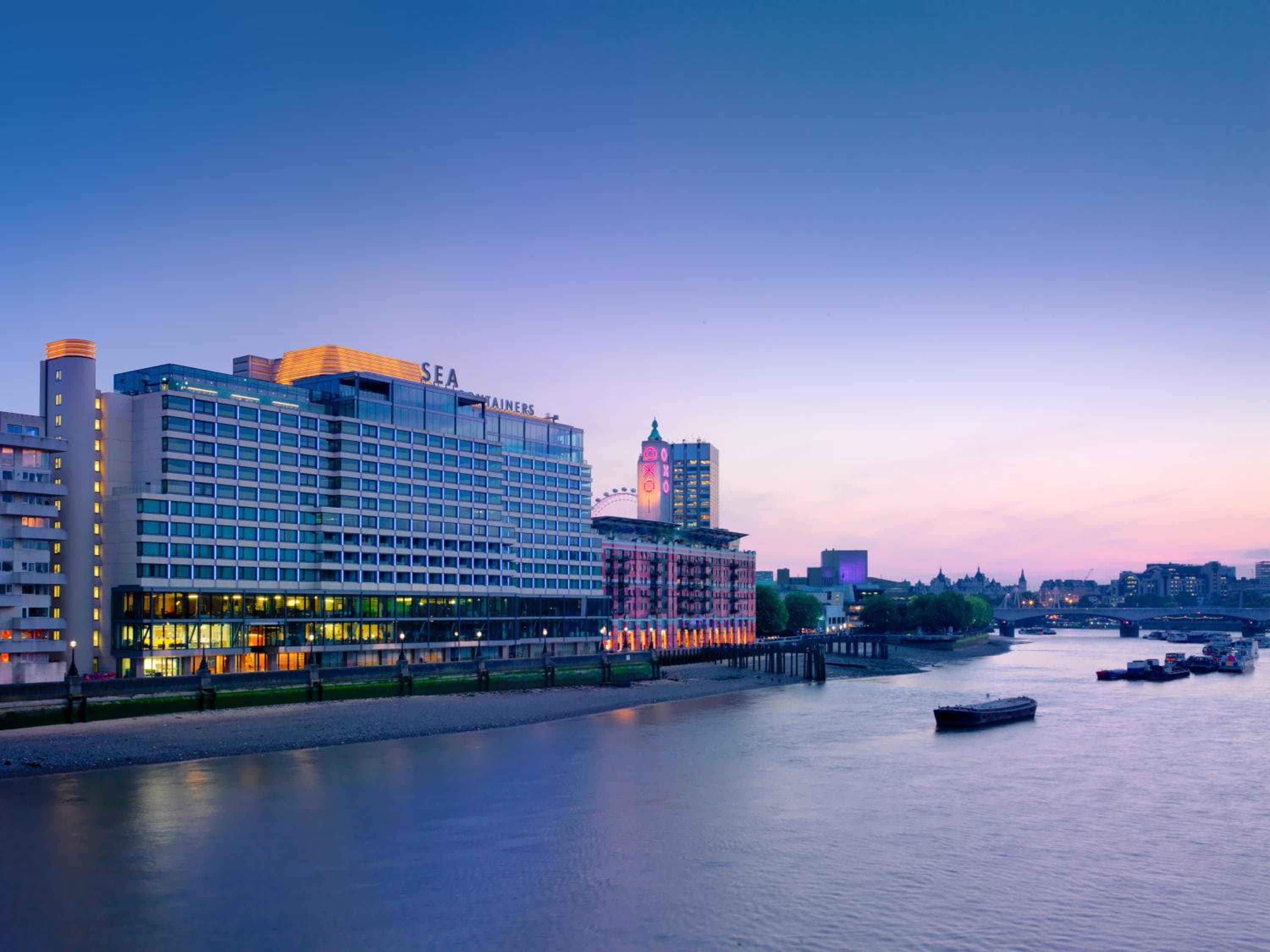 Sea Containers London: building