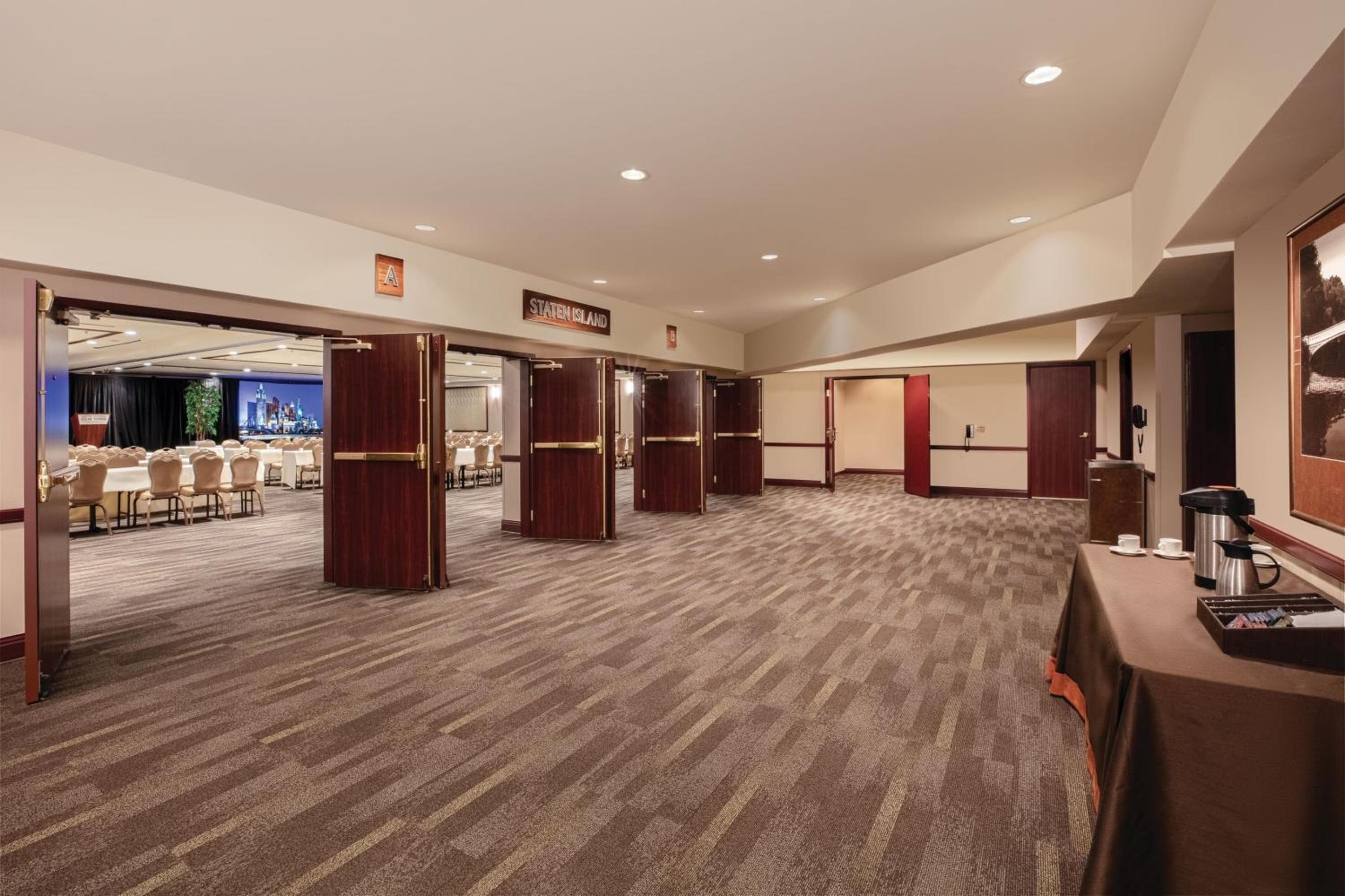 New York-New York: meeting & event spaces