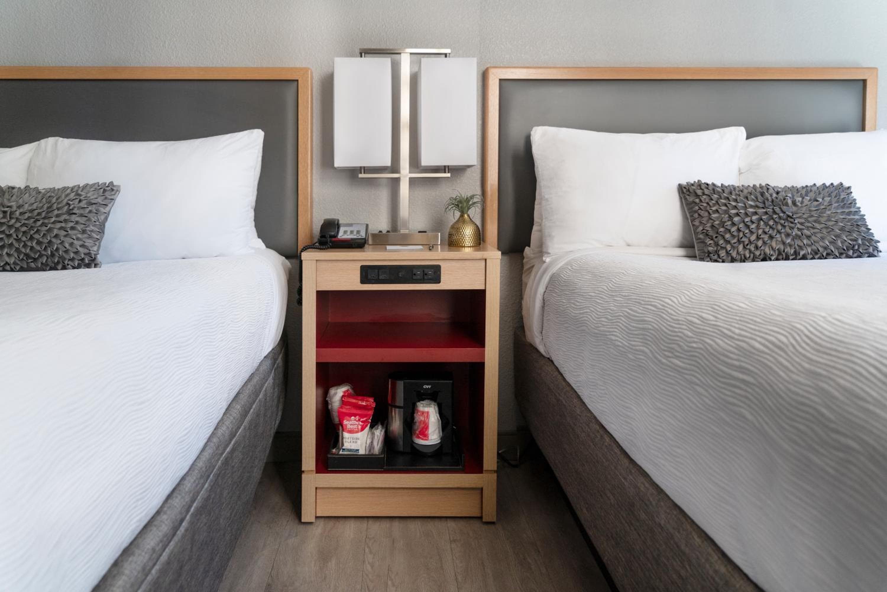 Hotel Saint Clair - Magnificent Mile: hotel room
