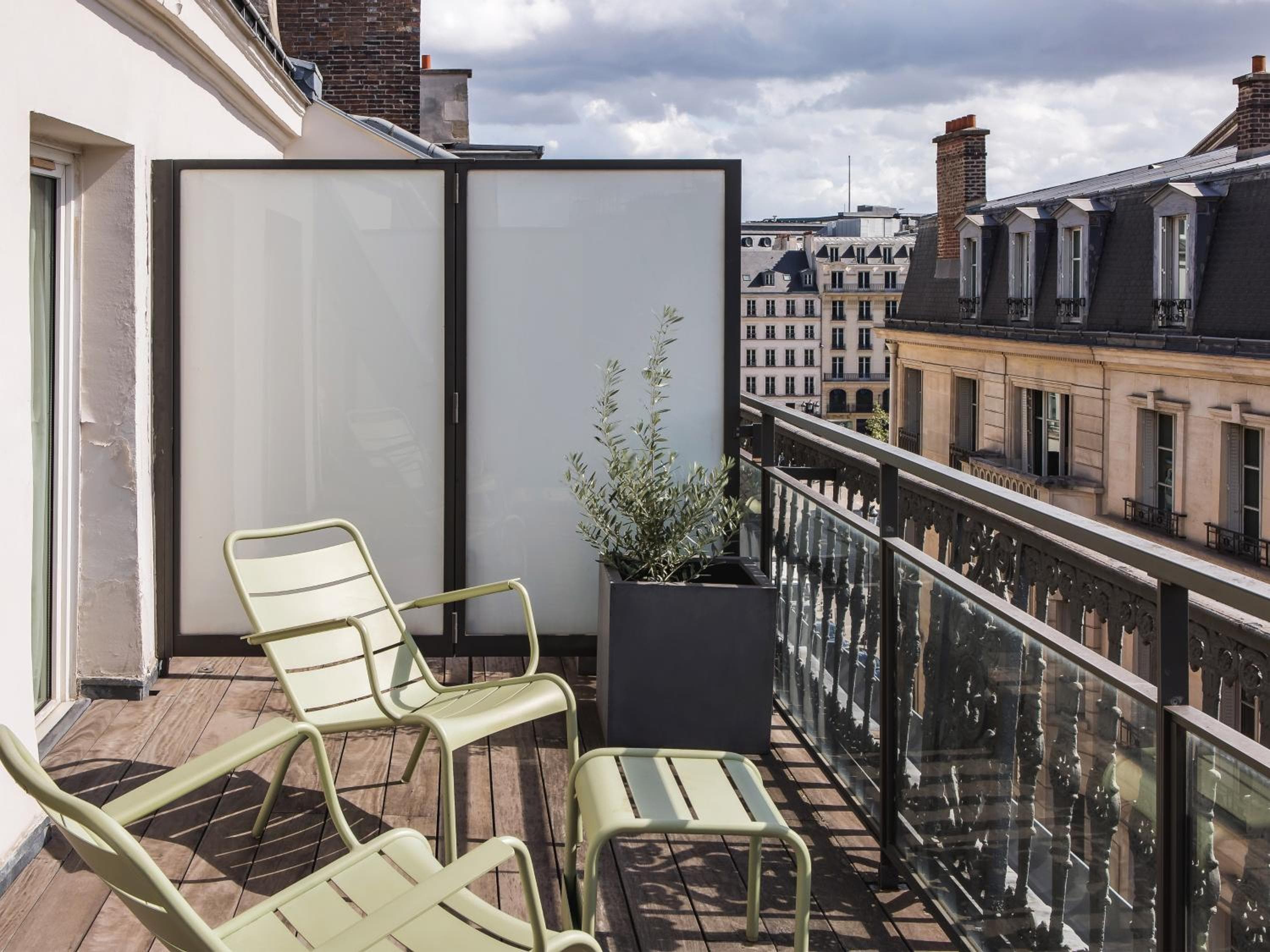 New Hotel Roblin: balcony