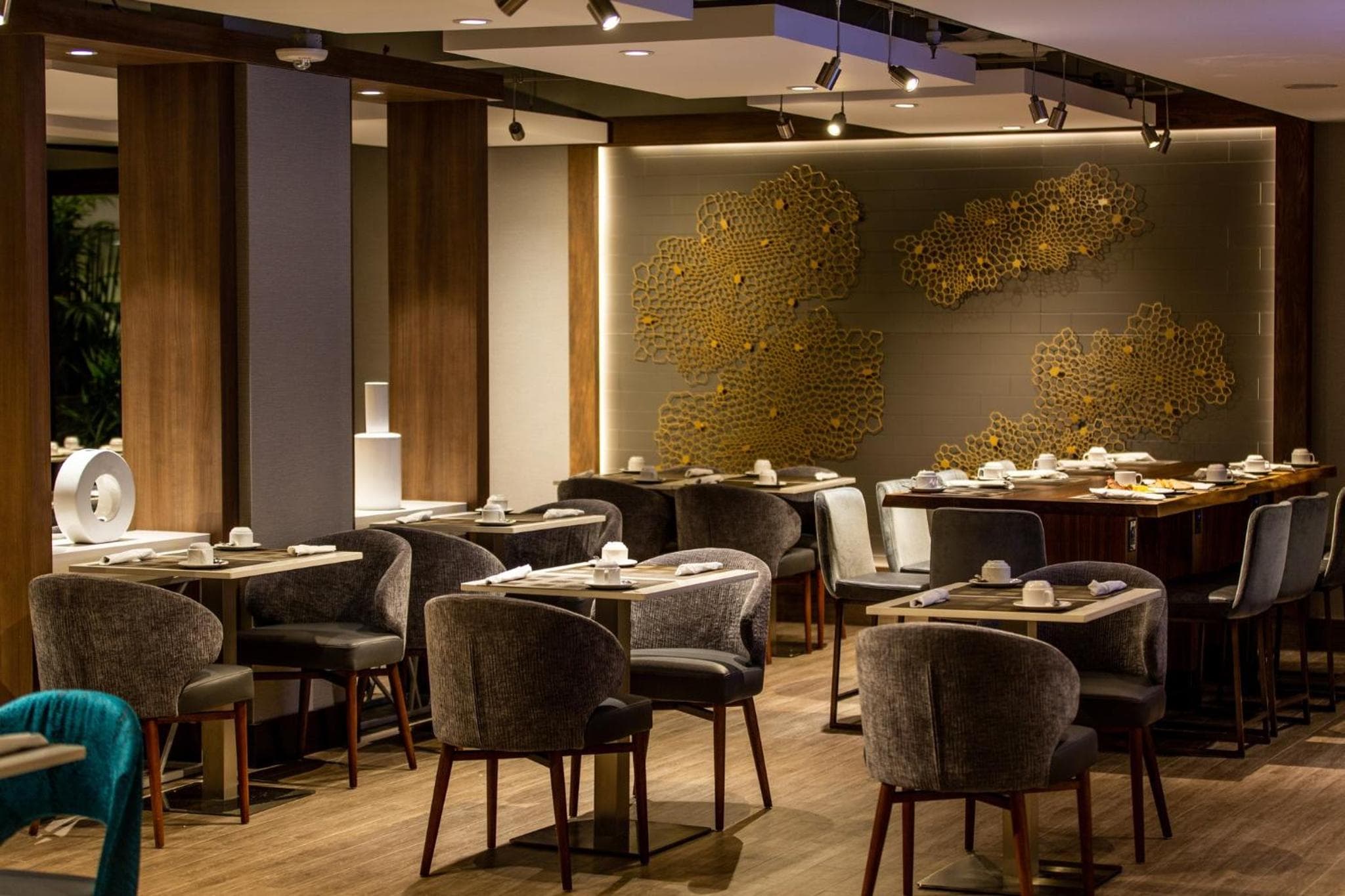 Holiday Inn Toronto Downtown Centre by IHG