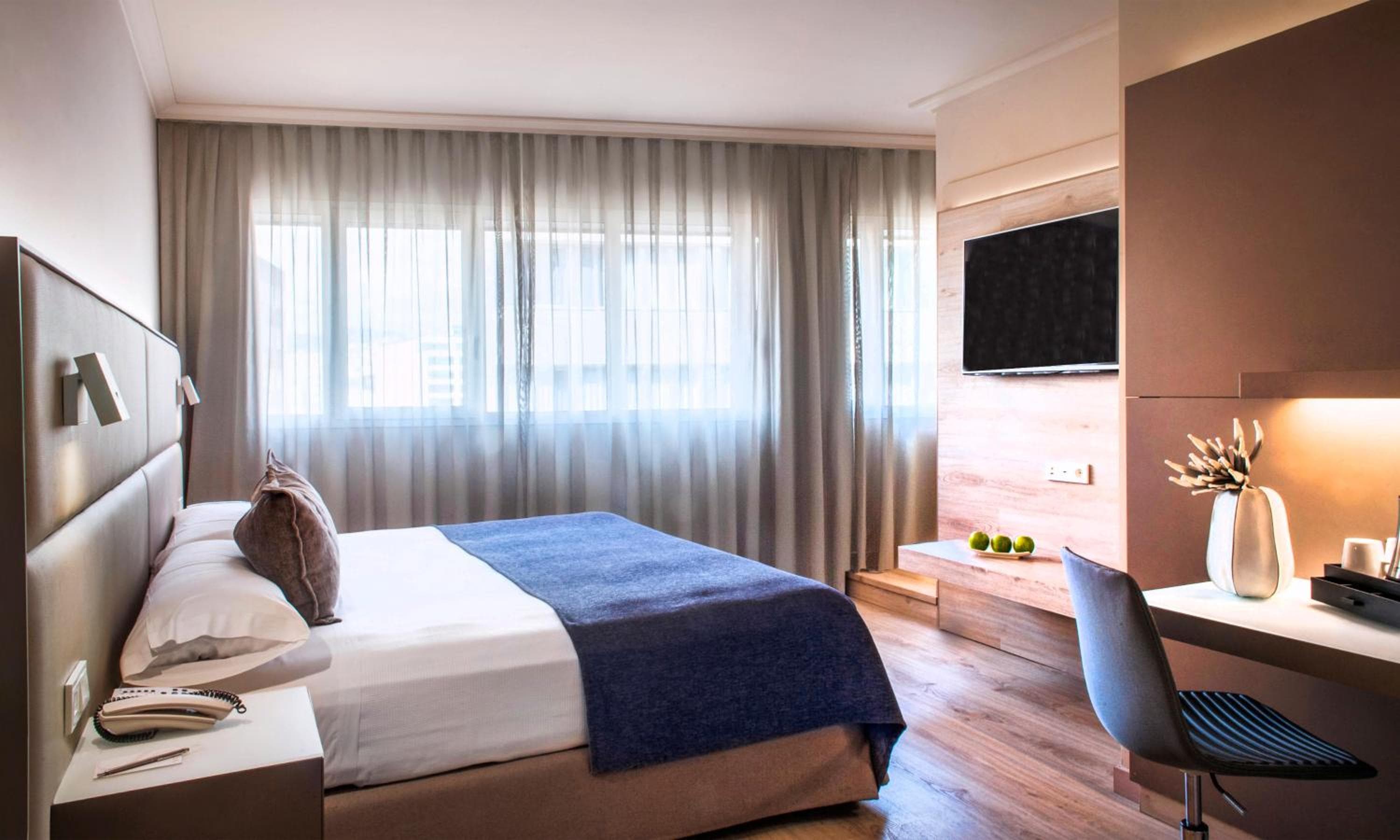 Sallés Hotel Pere IV: hotel room