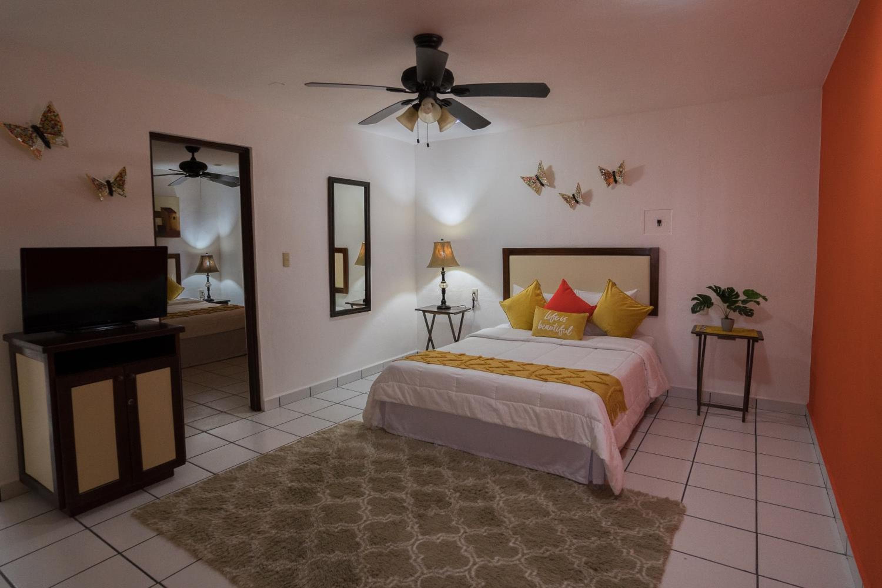 Posada Mariposa Boutique Hotel - 5th Avenue