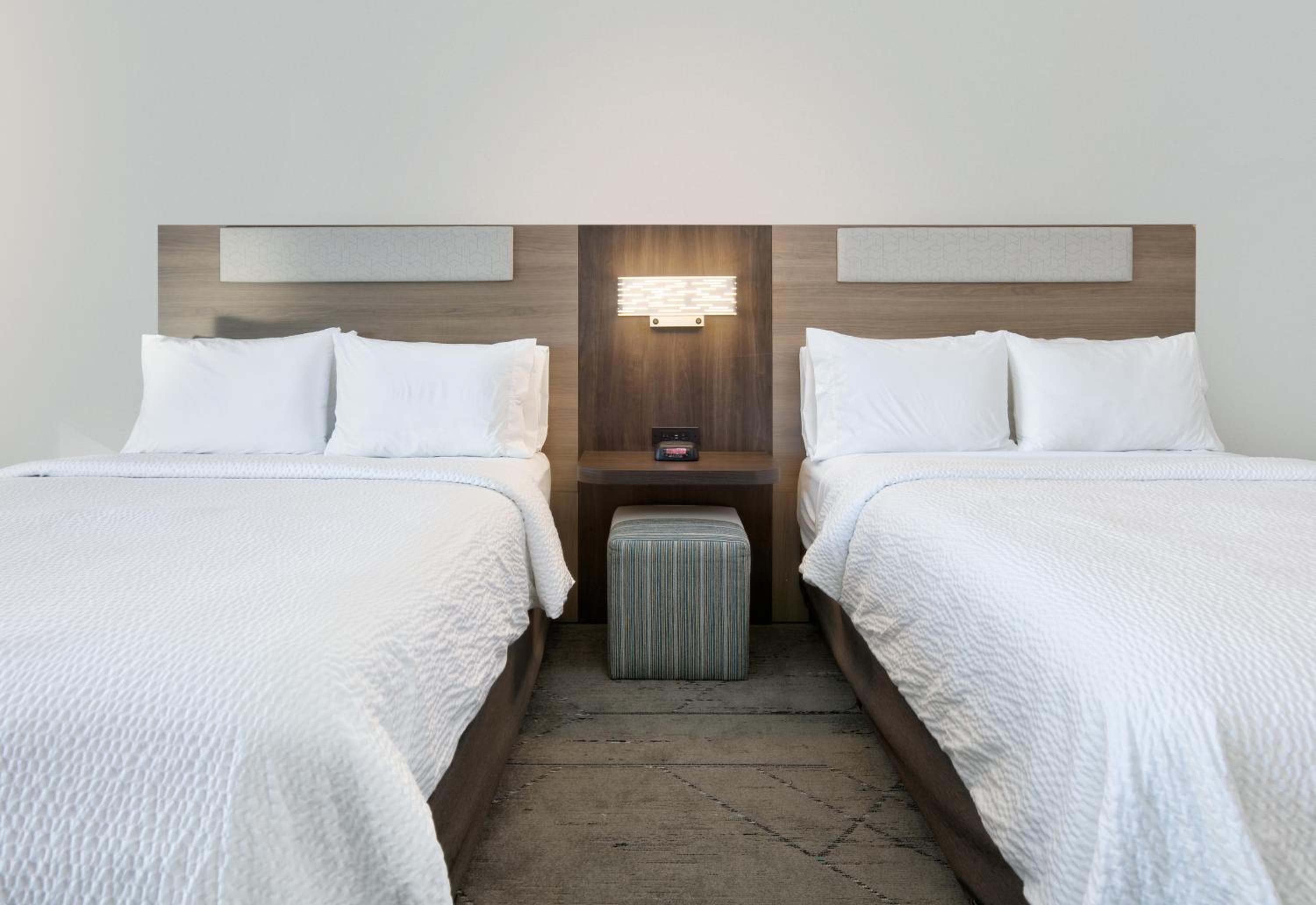 Holiday Inn Express & Suites North Dallas at Preston by IHG