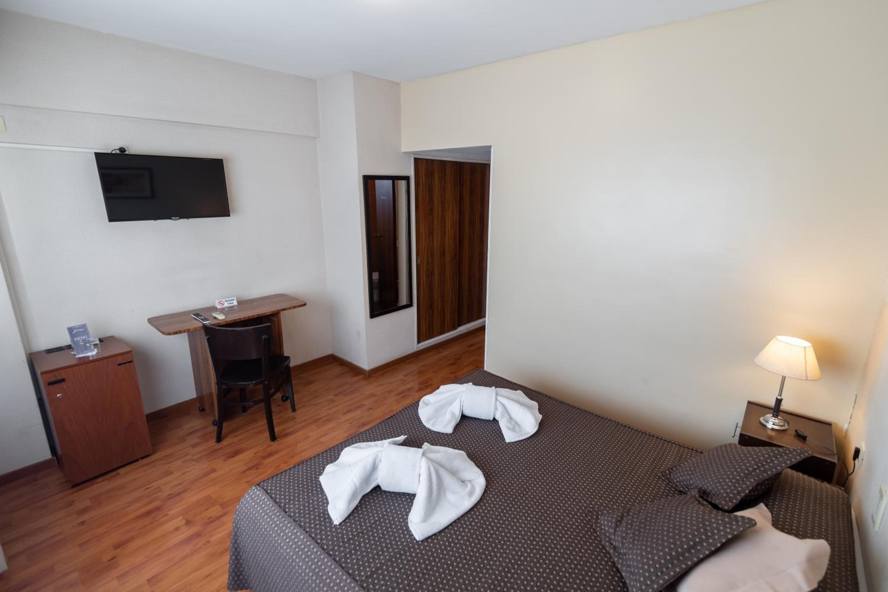 Viasui Hotel: hotel room