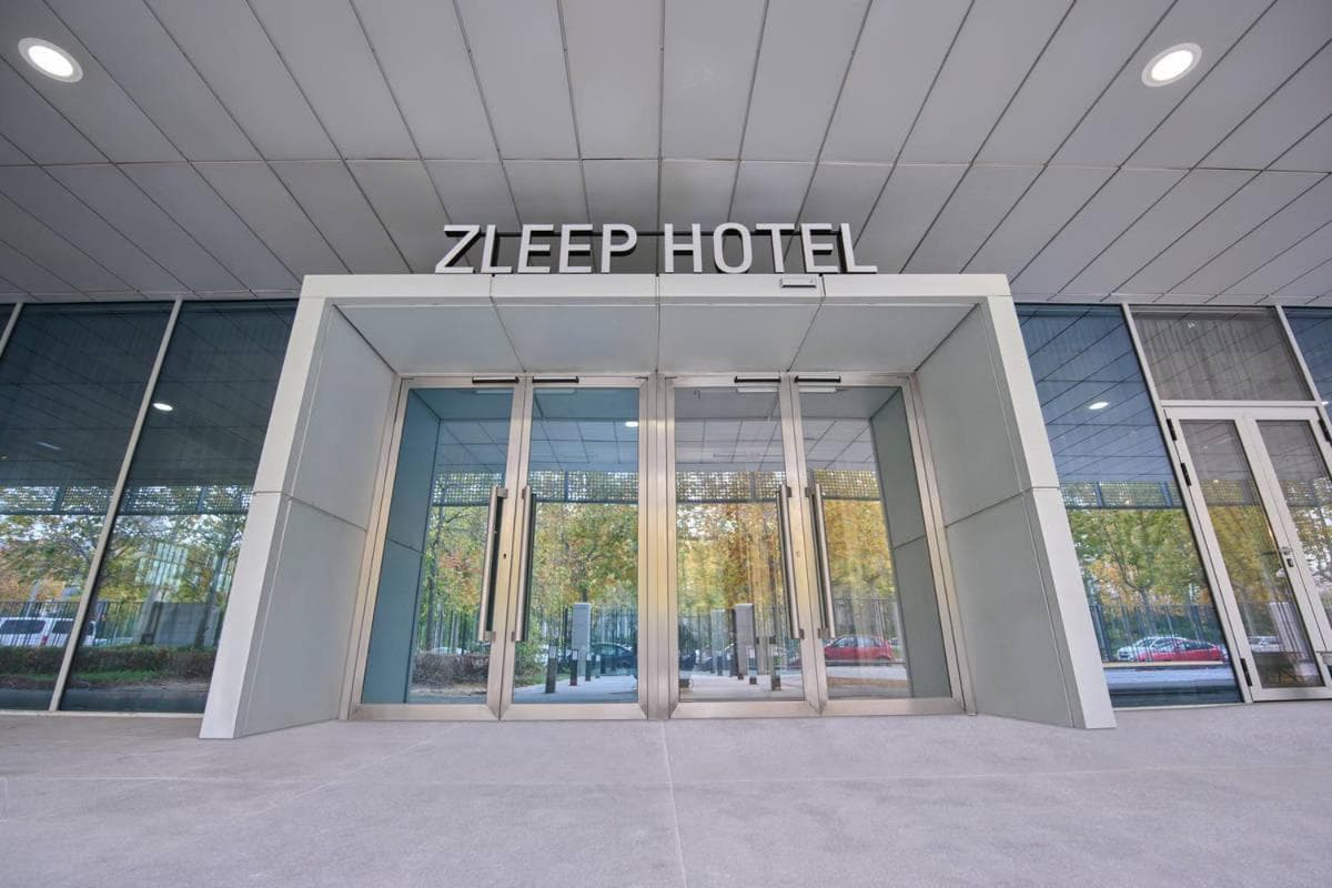 Zleep Madrid Airport: building