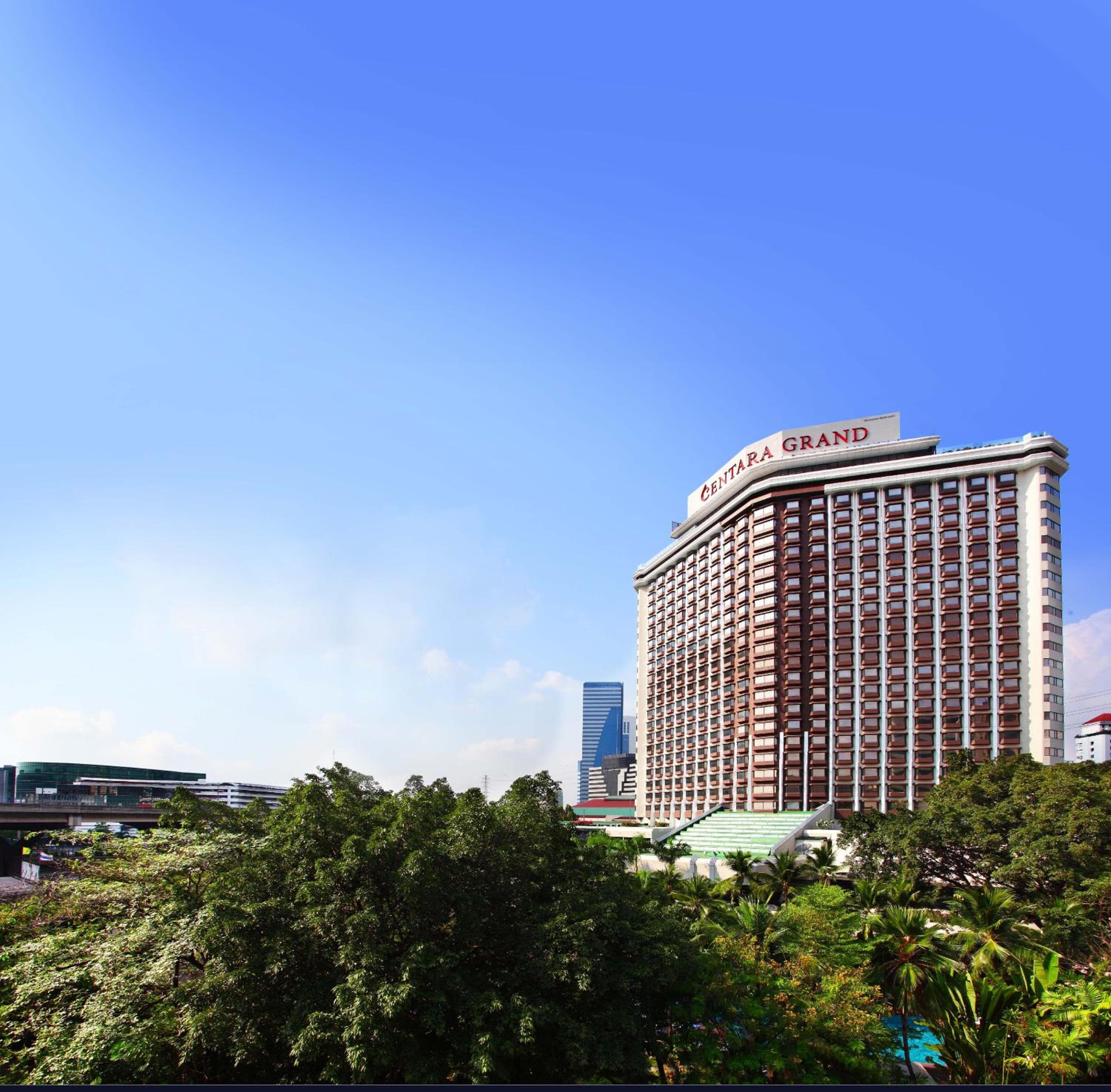 Centara Grand at Central Plaza Ladprao Bangkok: building