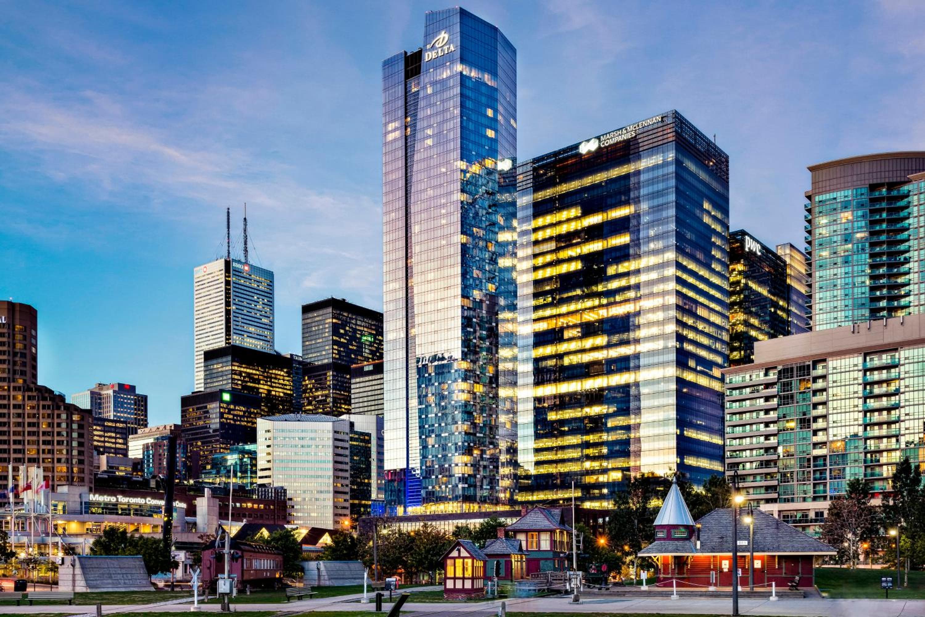 Delta Hotels by Marriott Toronto: building