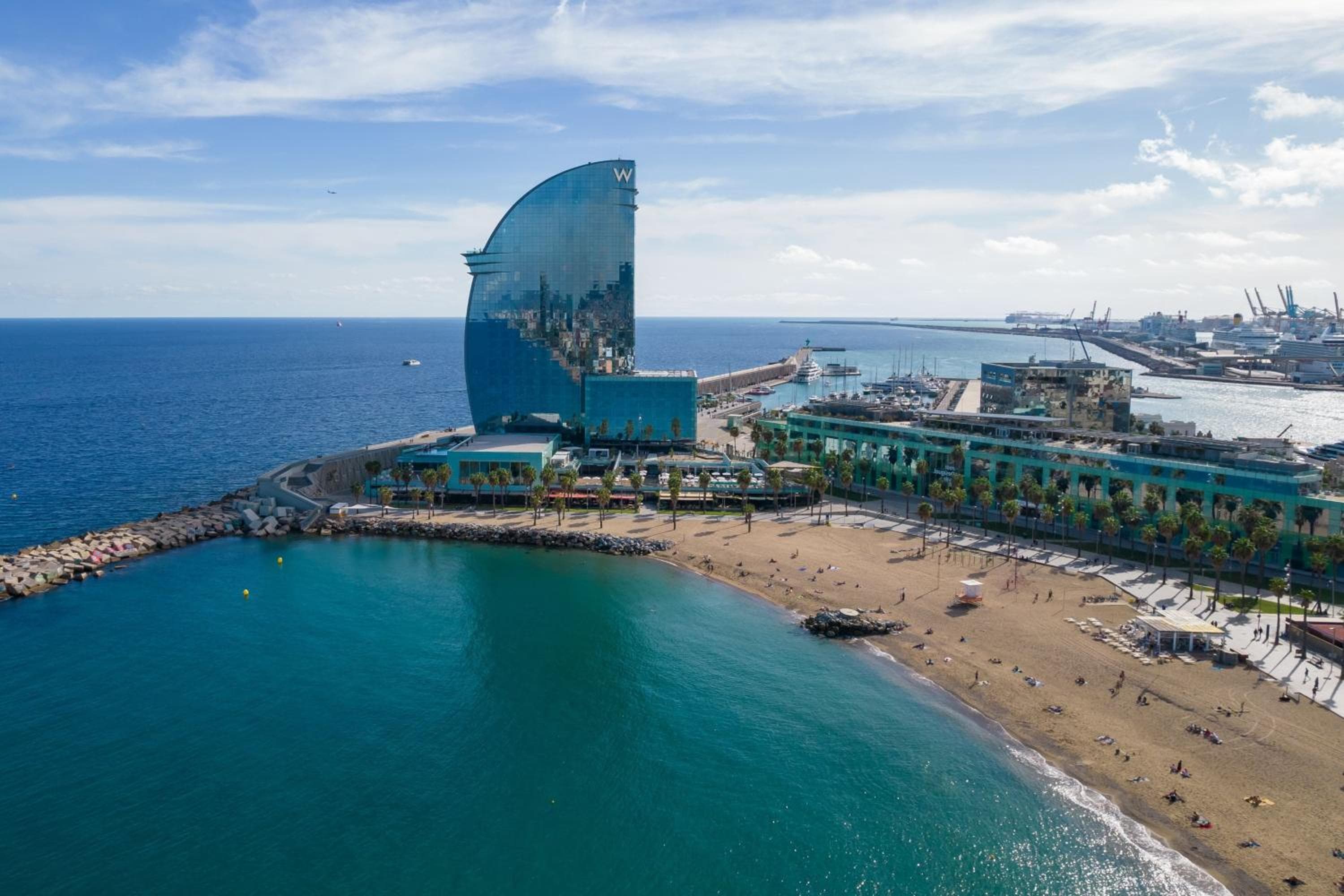 W Barcelona: building