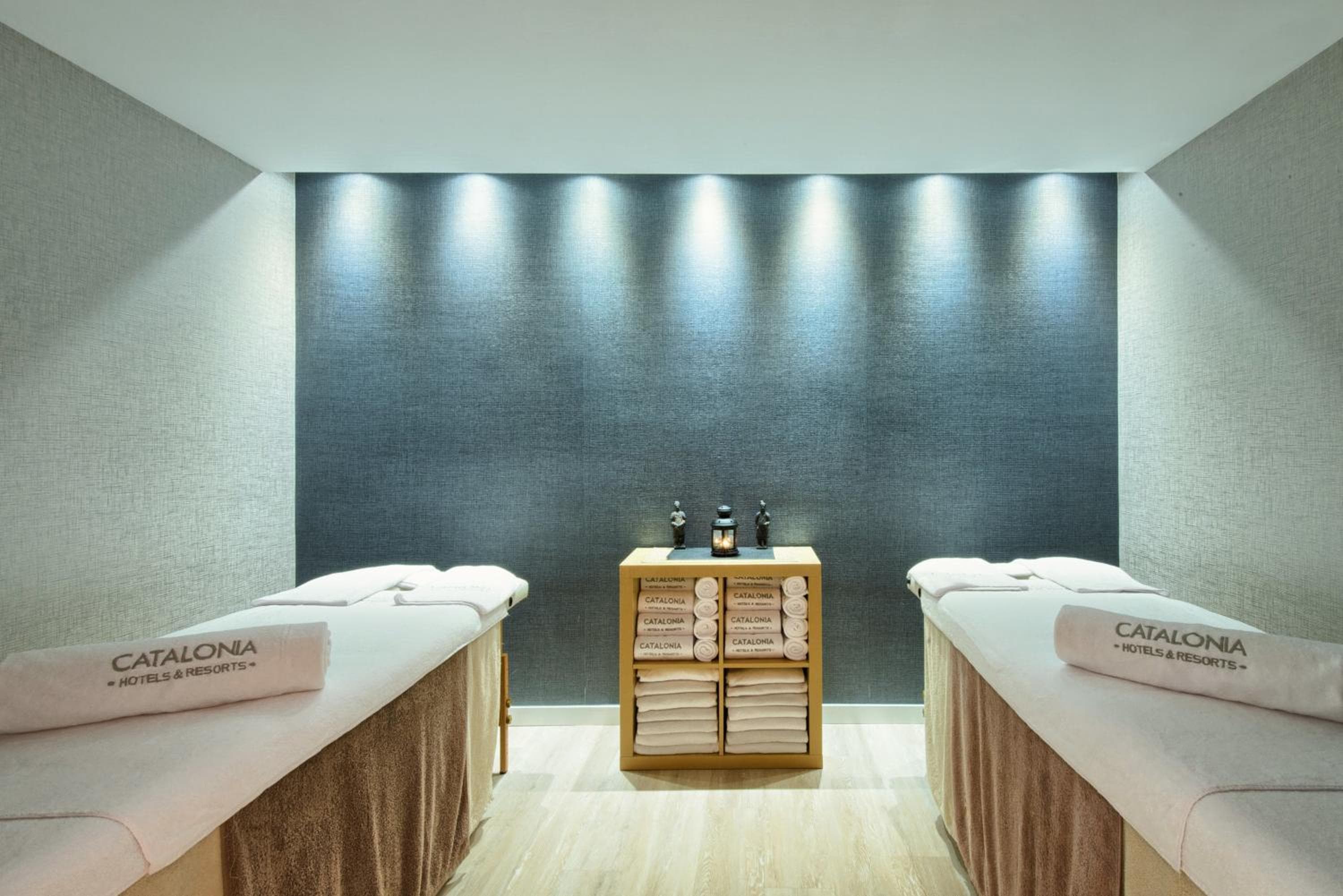 Catalonia Barcelona Plaza: recepcion & lobby