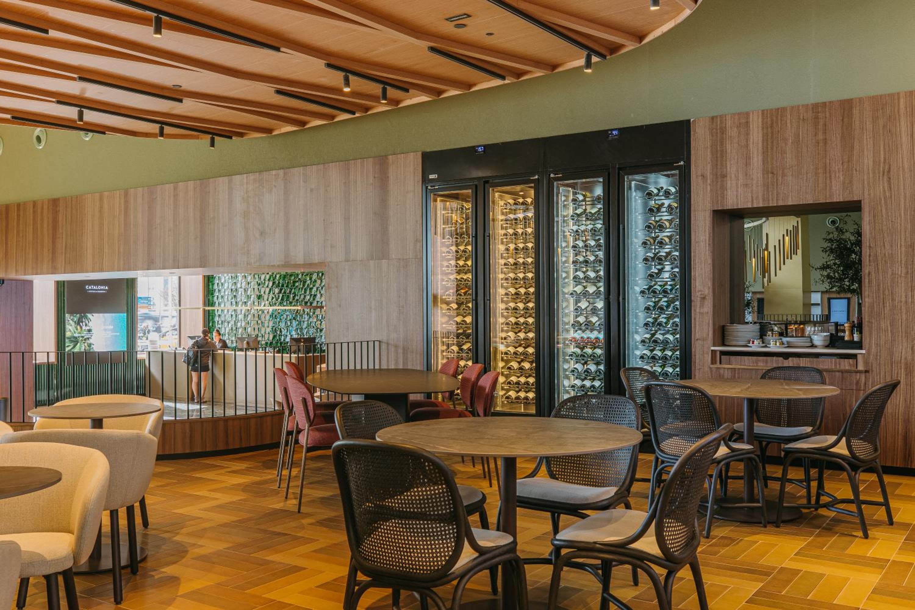 Catalonia Barcelona Plaza: dining