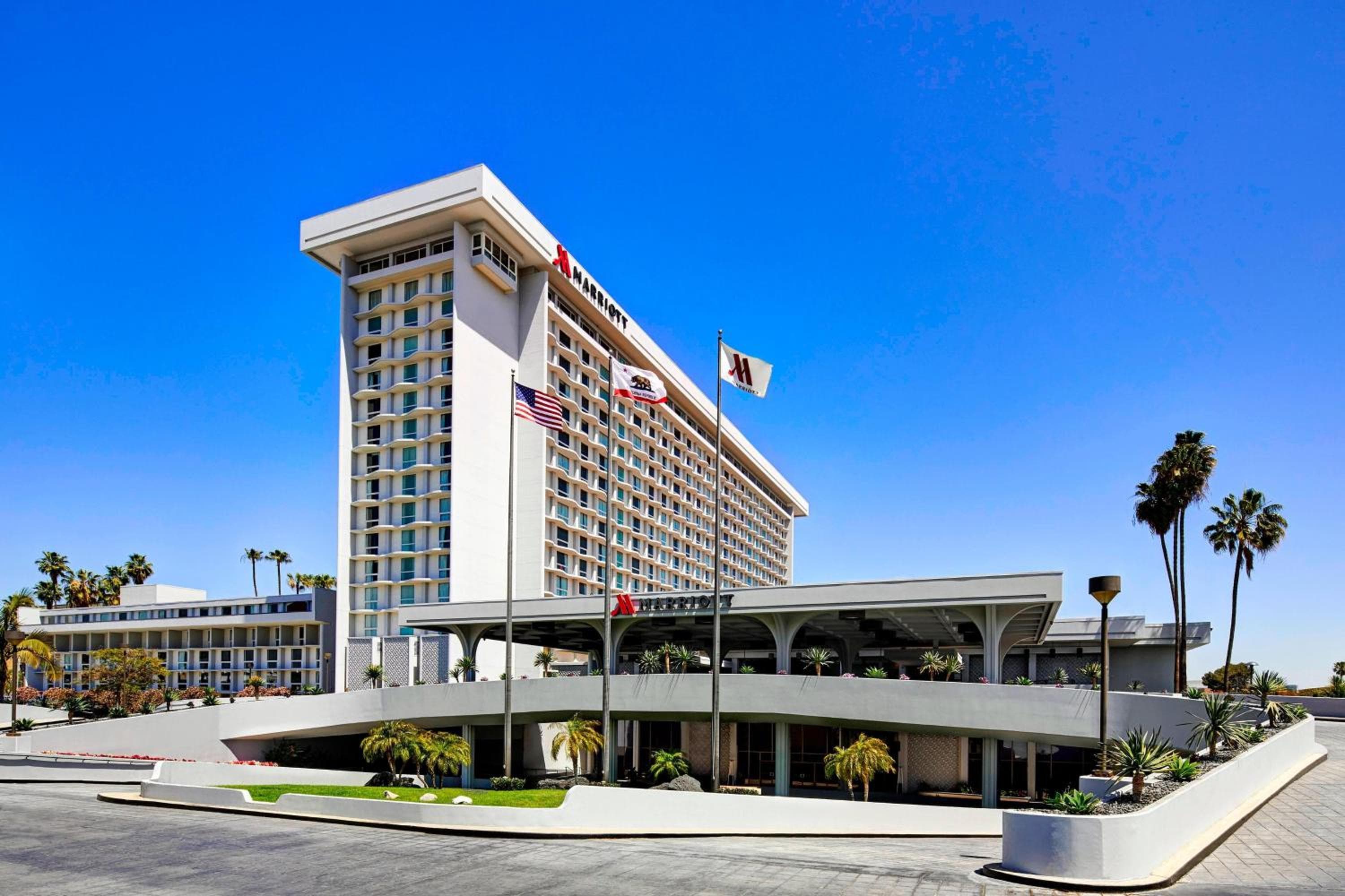 Los Angeles Airport Marriott: building