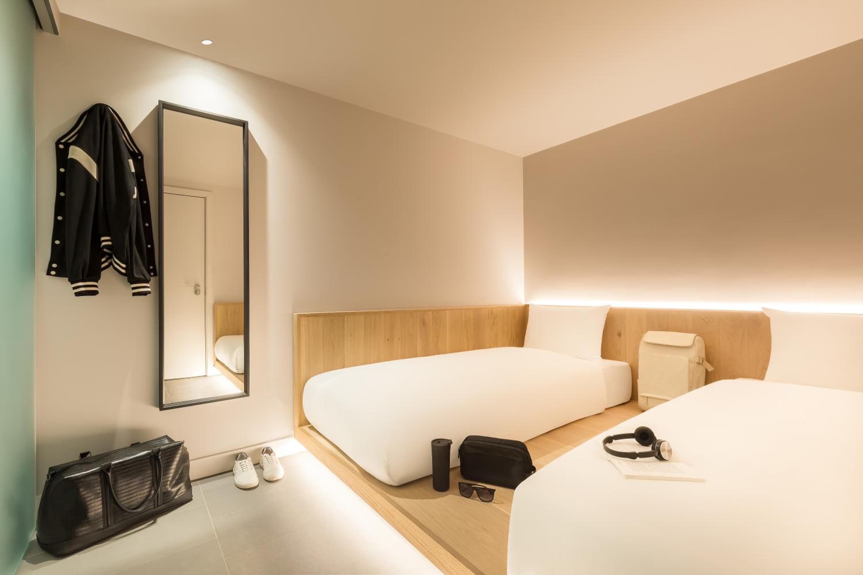 Zedwell Underground Hotel Tottenham Court Rd: hotel room