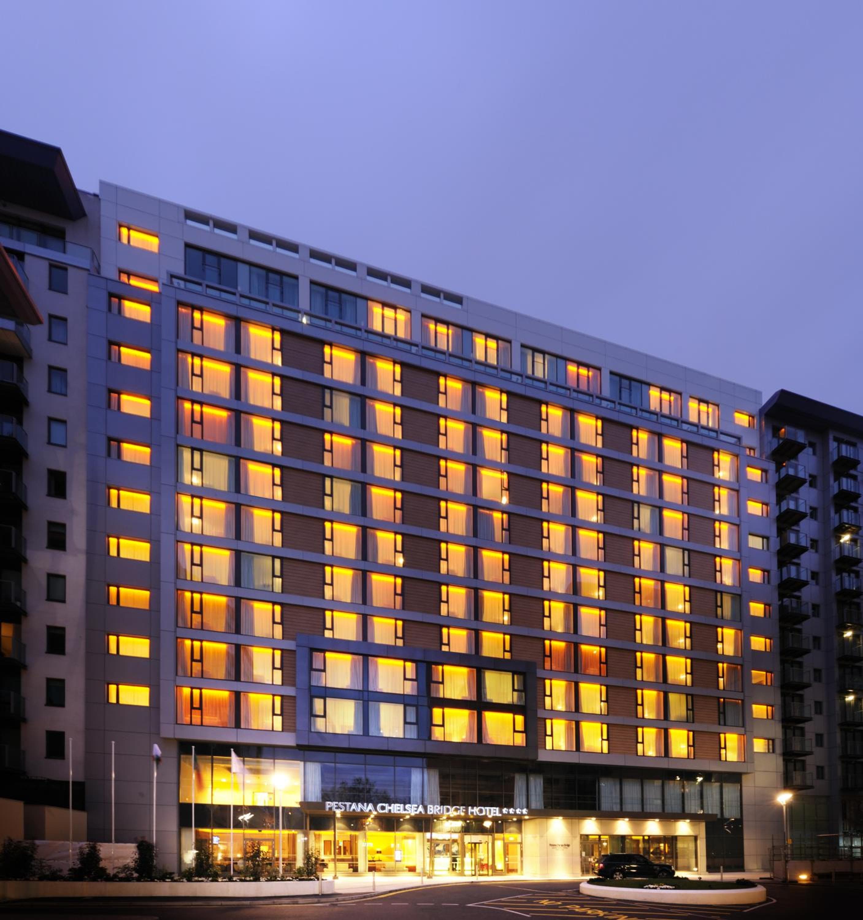 Pestana Chelsea Bridge Hotel & SPA: building