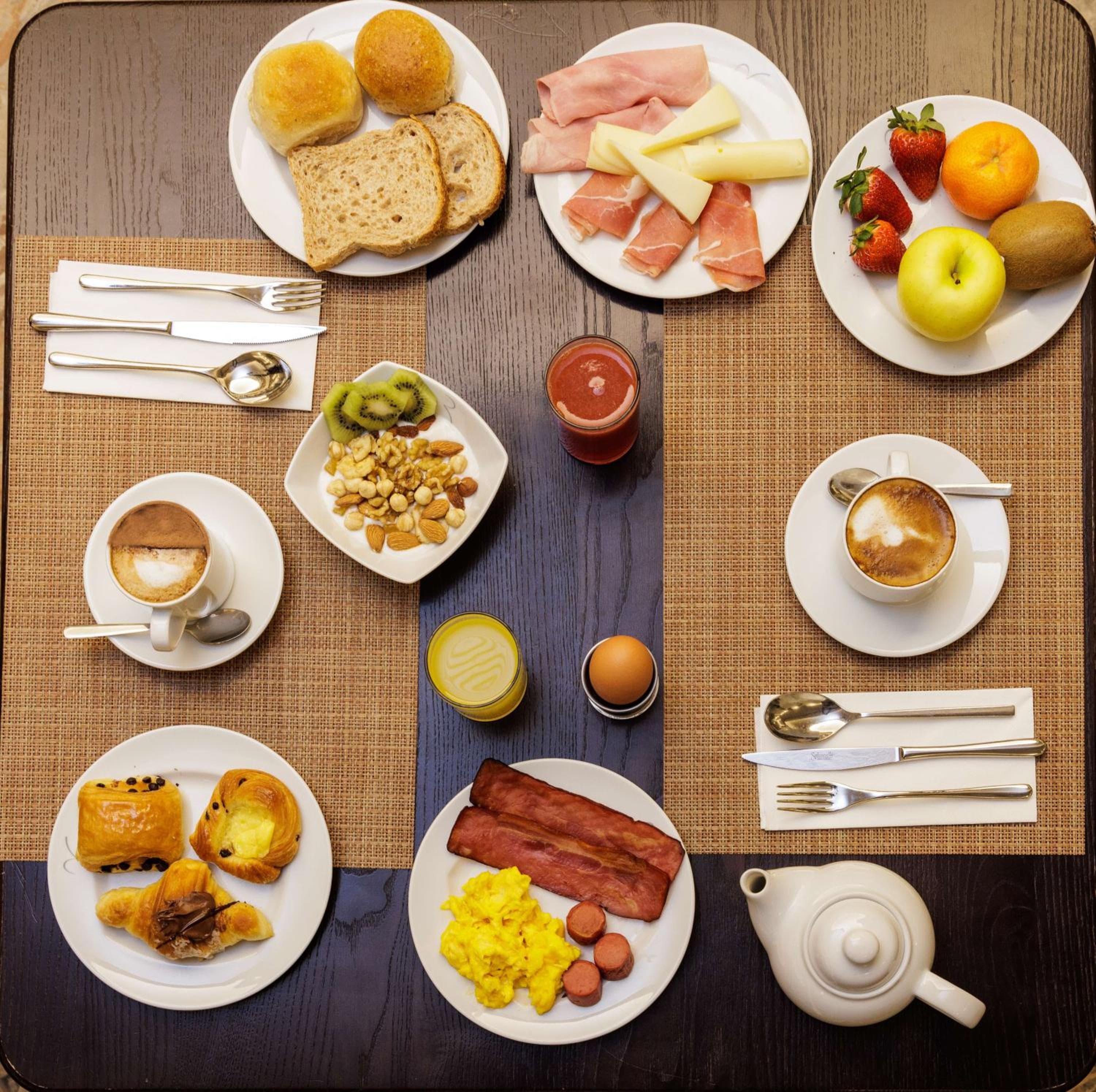 Best Western Plus Hotel Universo: dining