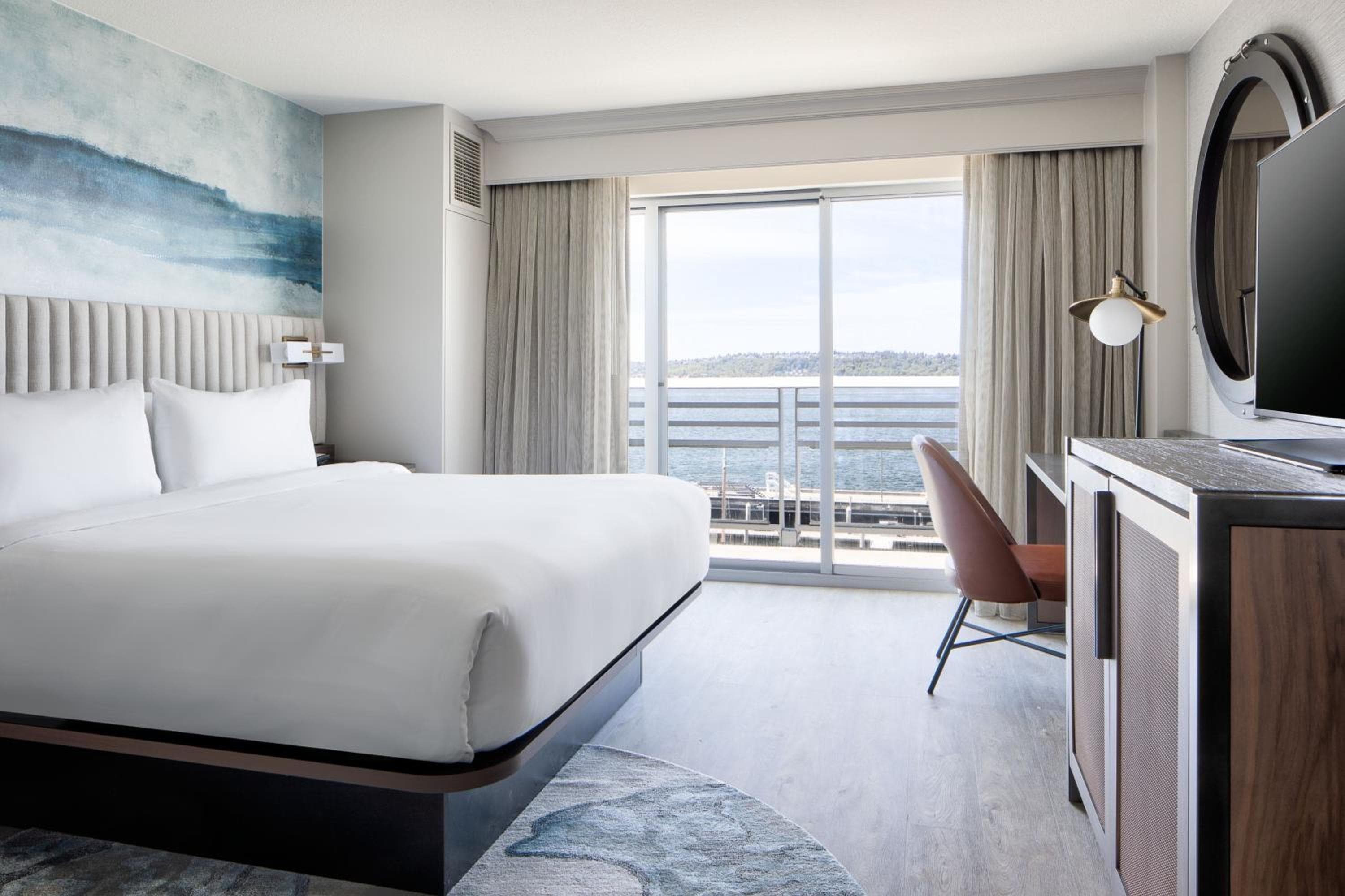 Seattle Marriott Waterfront: hotel room