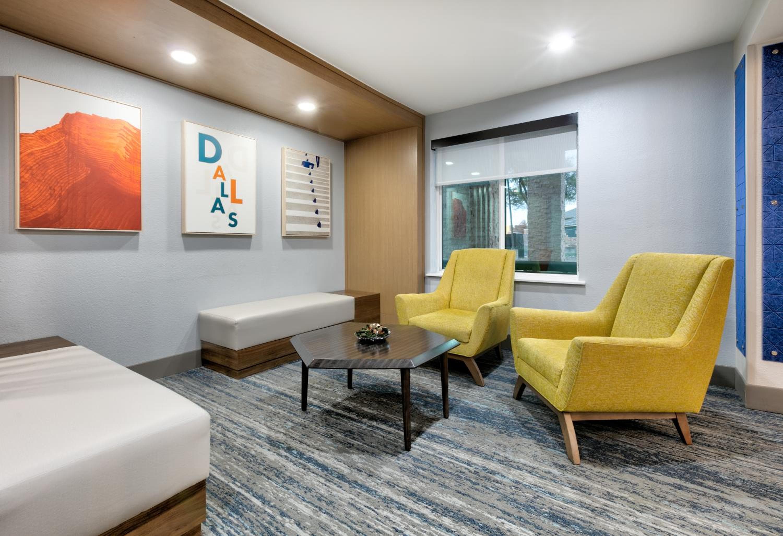 Holiday Inn Express & Suites DALLAS PARK CENTRAL NORTHEAST by IHG