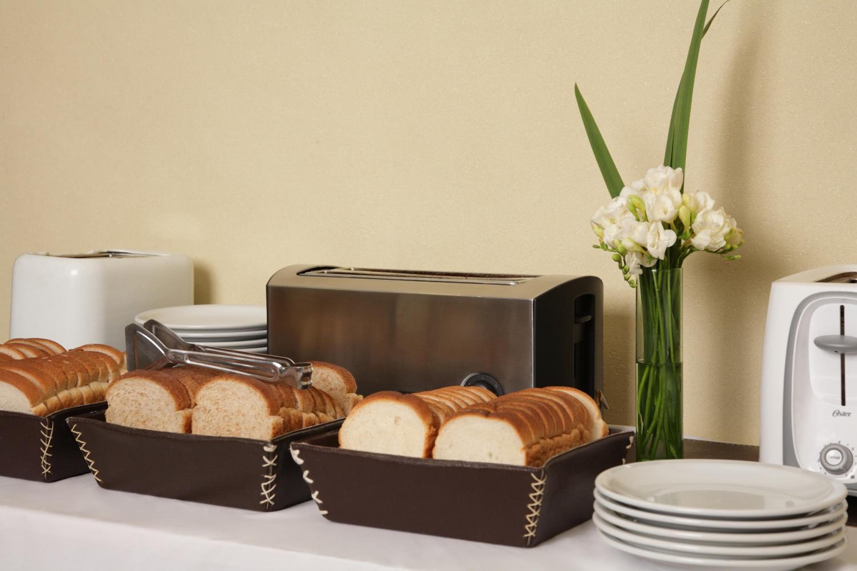 Viasui Hotel: dining