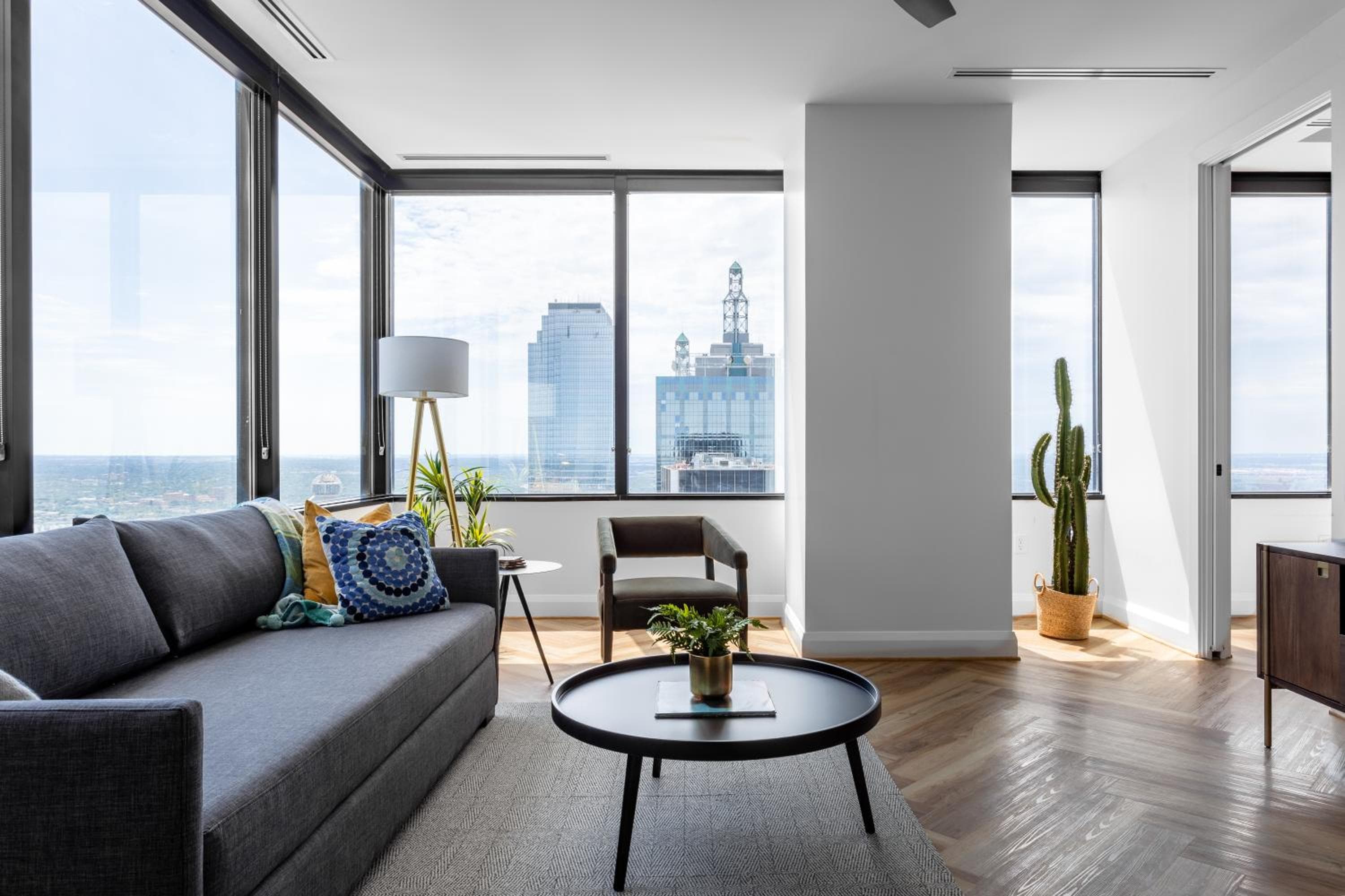 Mint House Dallas Downtown By Kasa: hotel room
