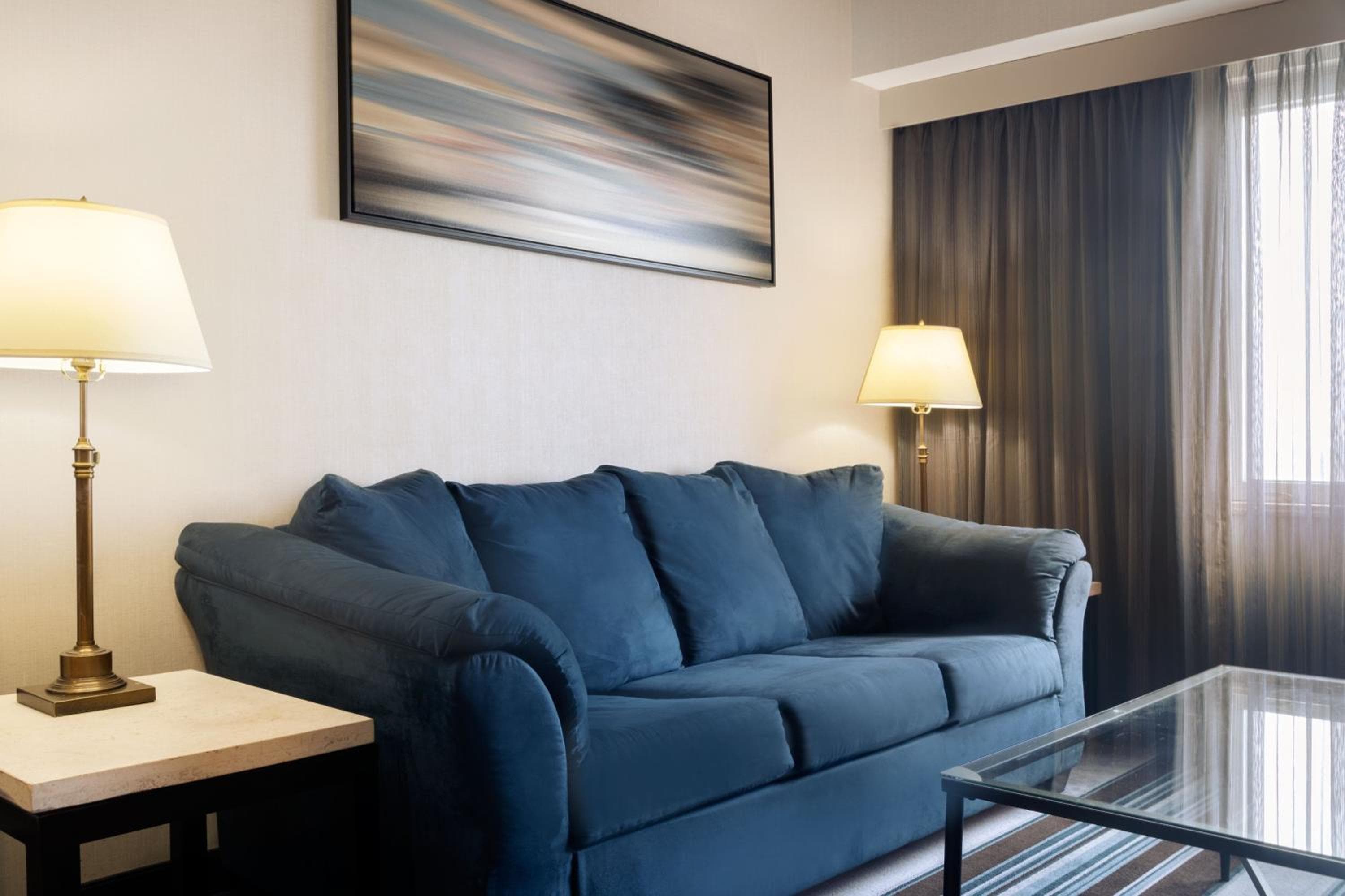 Courtyard by Marriott New York JFK Airport