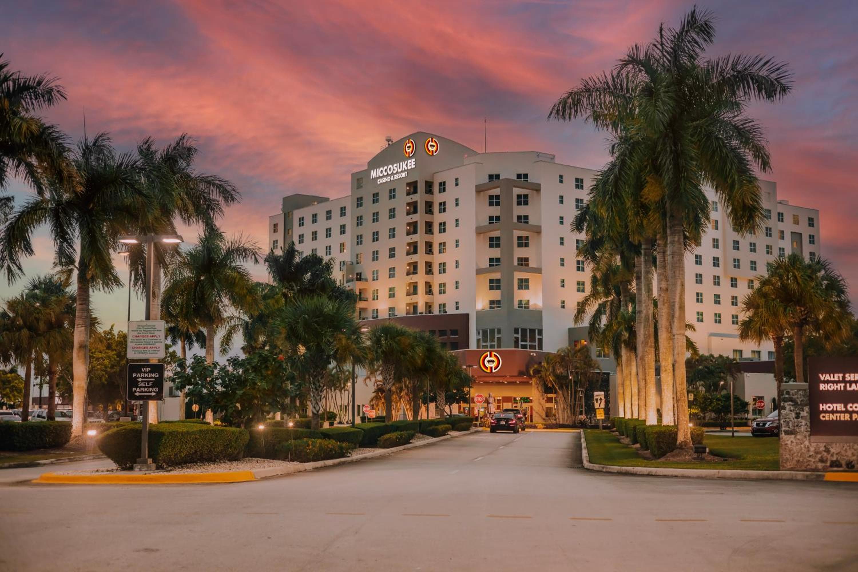 Miccosukee Casino & Resort: building