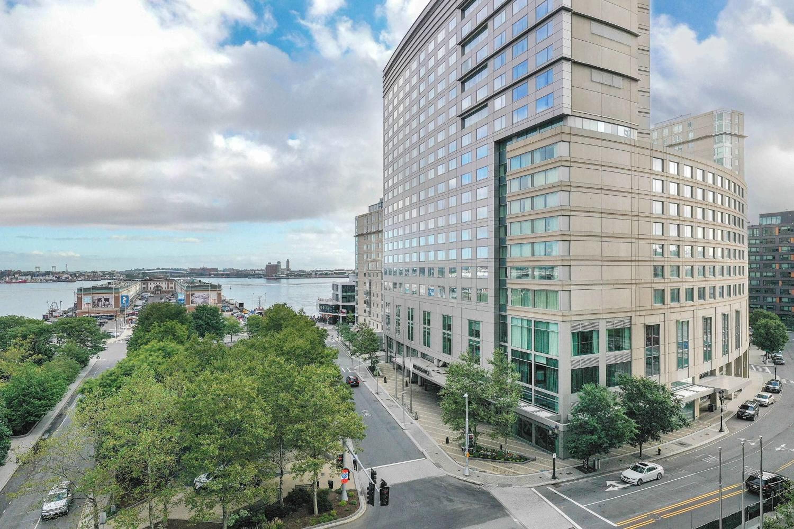 Renaissance Boston Seaport District: building