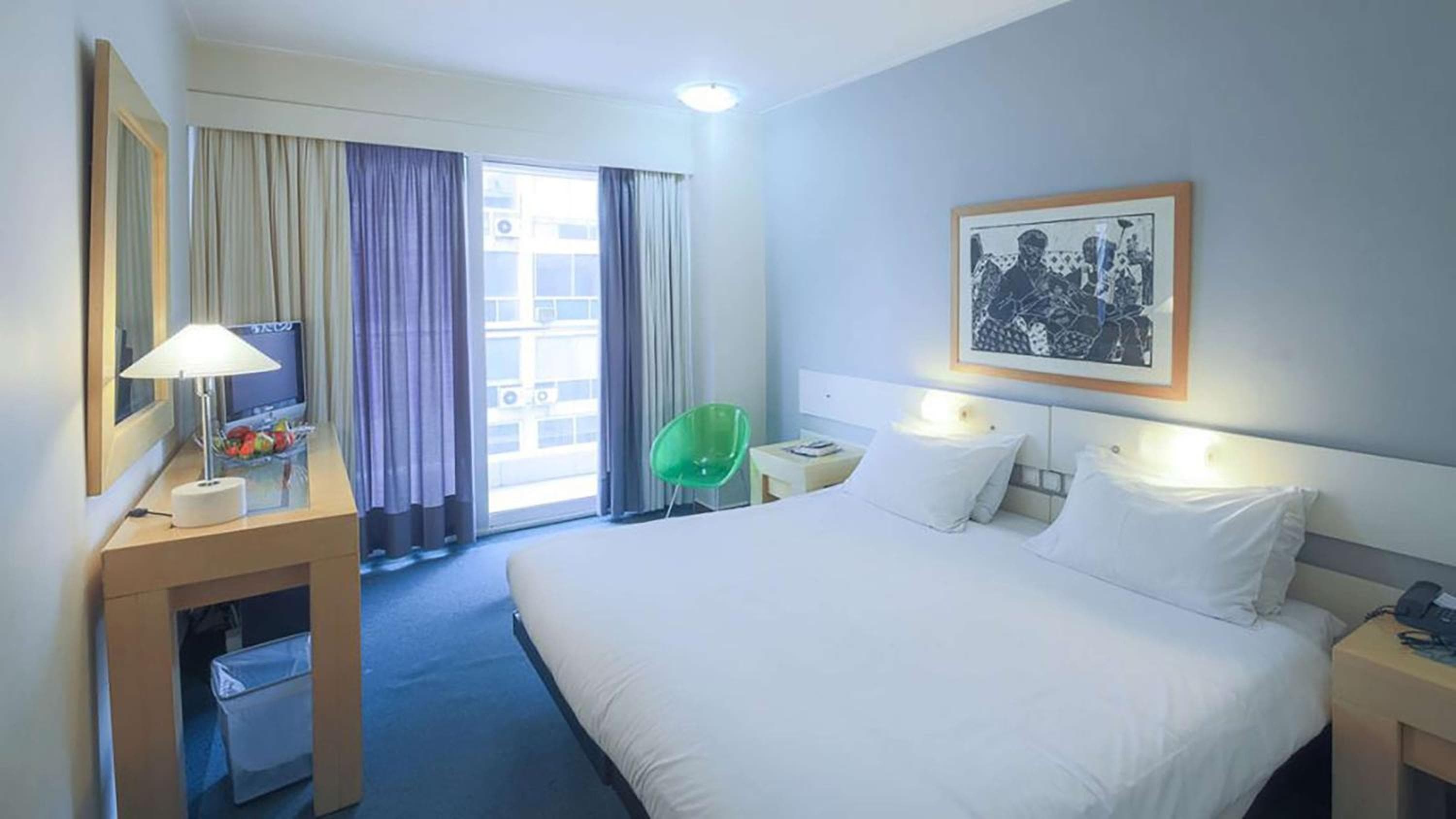 Dorian Inn - Sure Hotel Collection by Best Western: hotel room