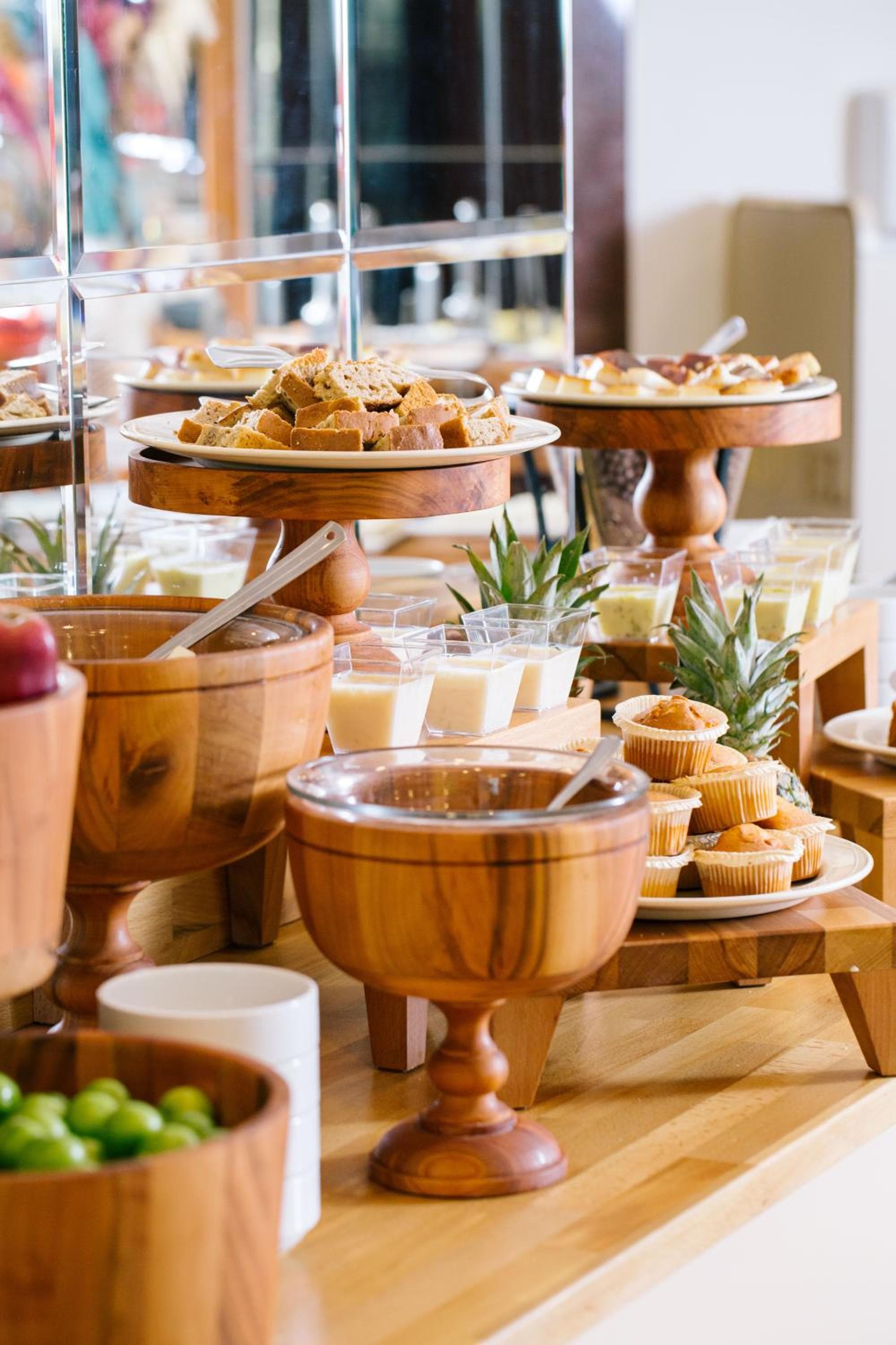 Marble Hotel: dining