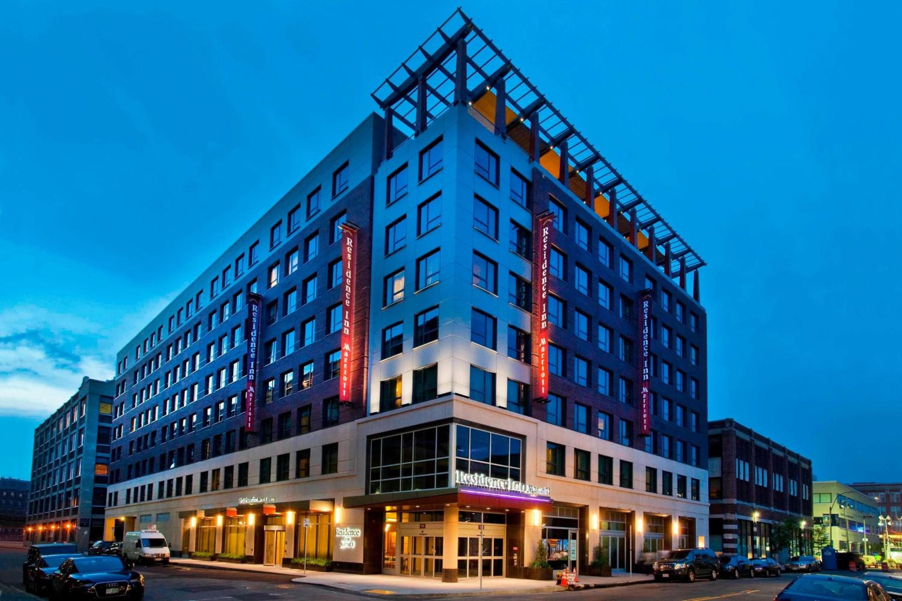 Residence Inn by Marriott Boston Back Bay/Fenway: building