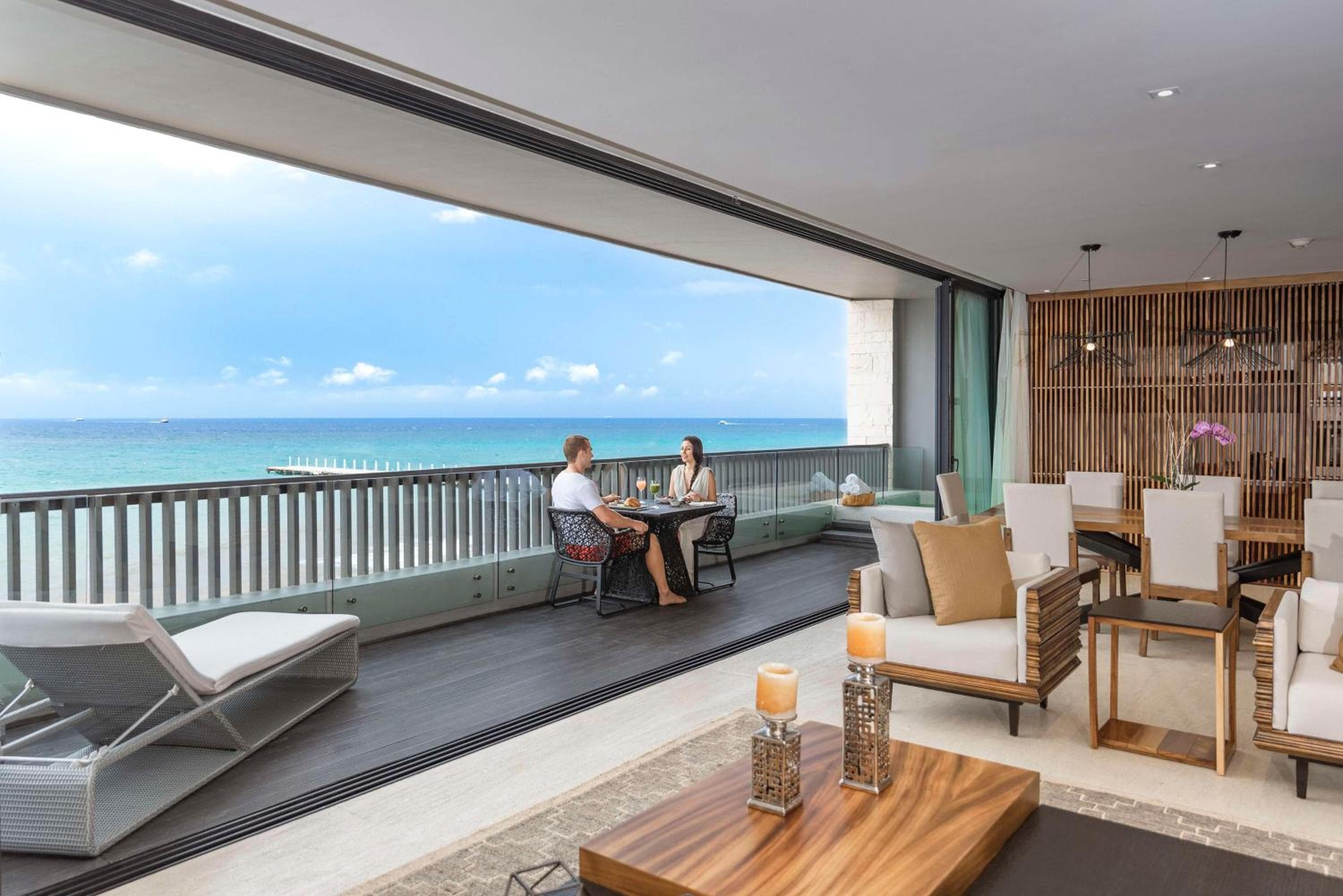 Devossion By Live Aqua Playa del Carmen All Inclusive - Adults Only: balance & terrace