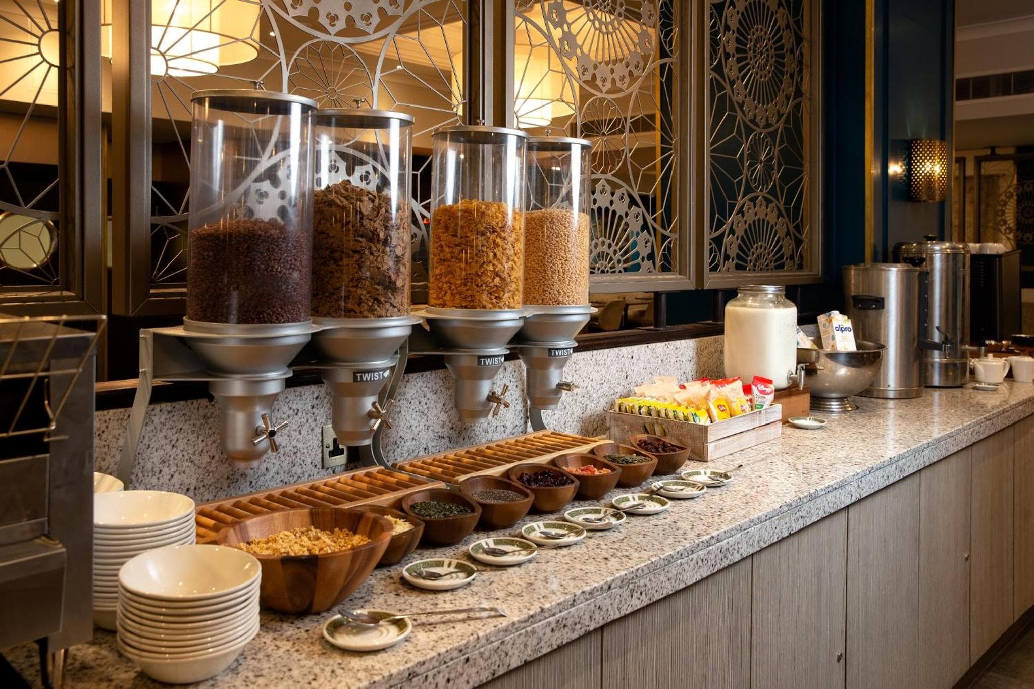 Tavistock Hotel: breakfast buffet