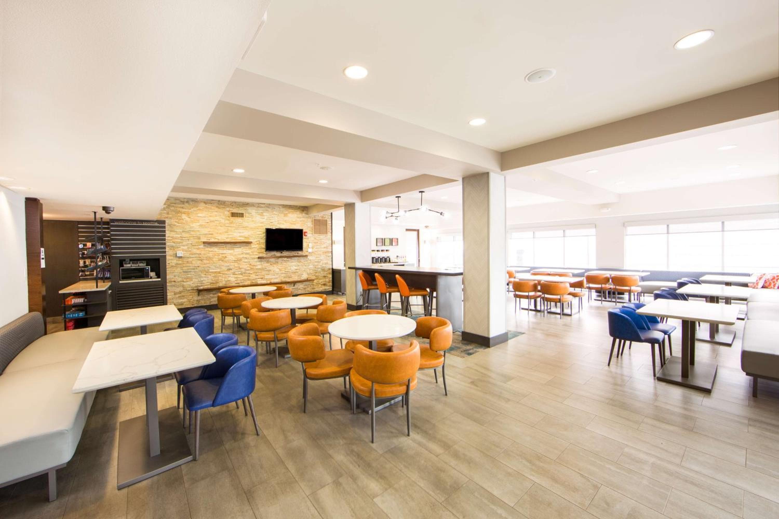 Hampton Inn & Suites Seattle-Downtown
