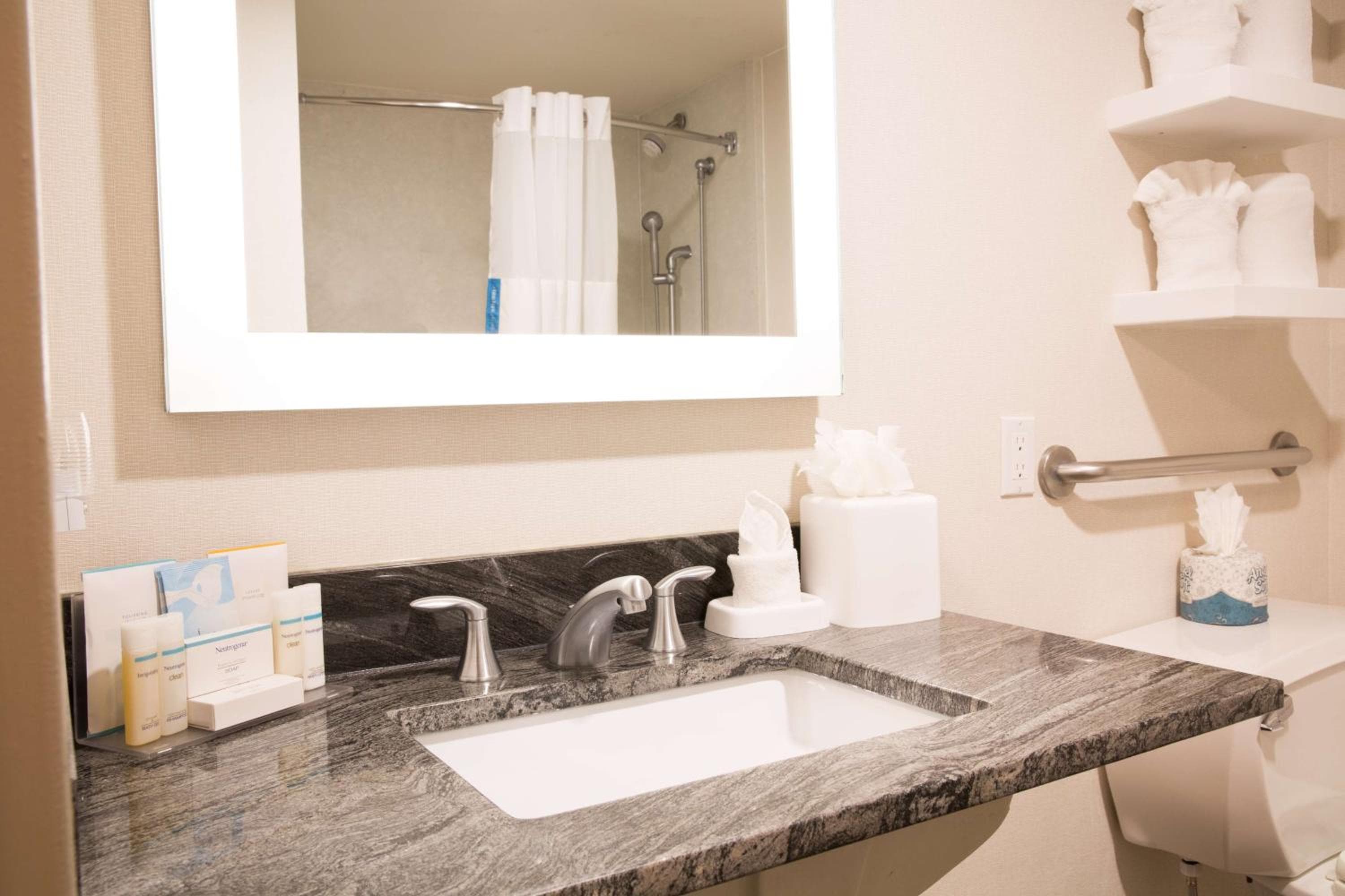 Hampton Inn & Suites Seattle-Downtown