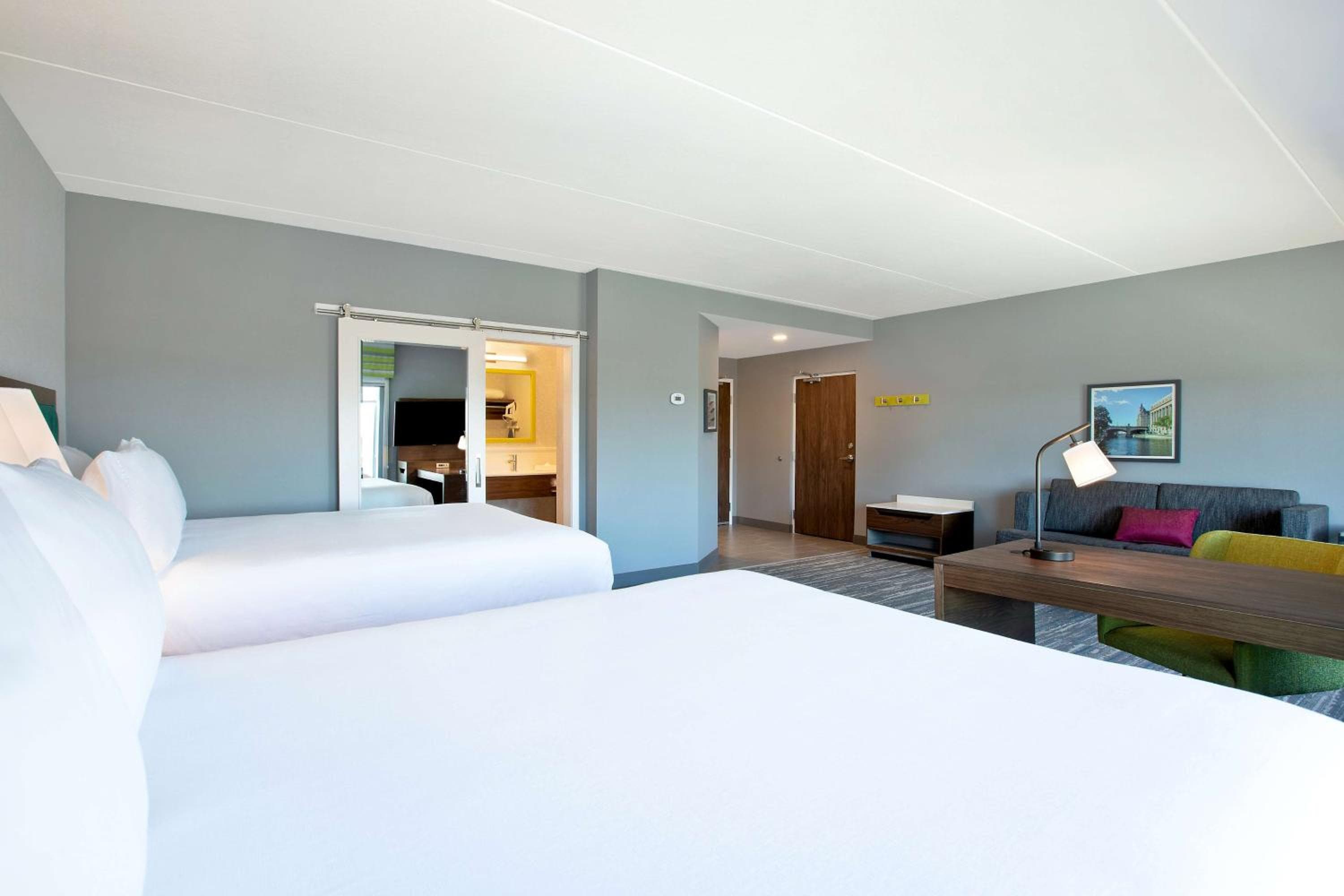 Hampton Inn & Suites Ottawa West, Ontario, Canada
