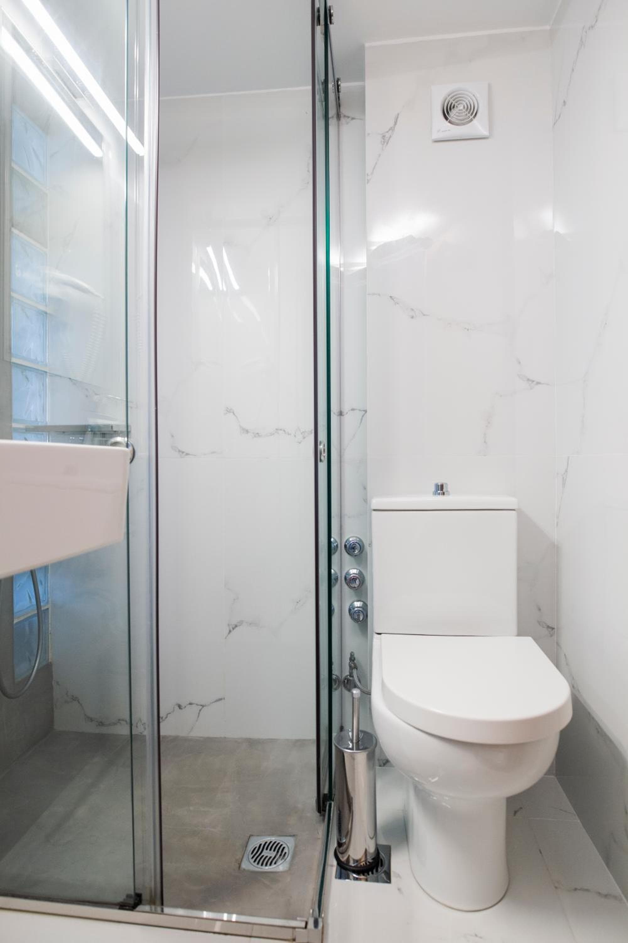 Acropolis View Hotel: bathroom