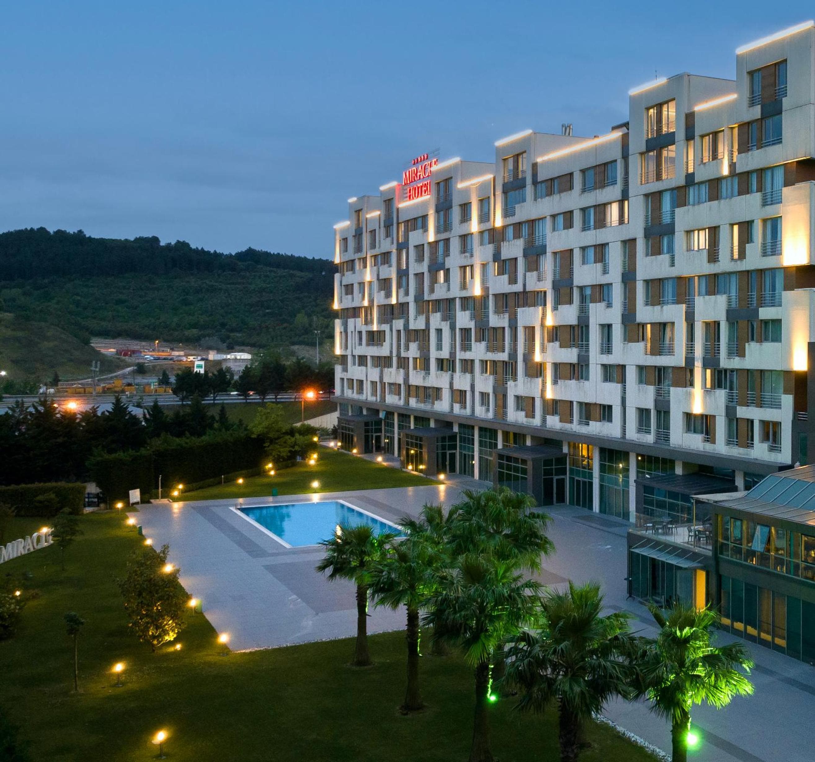 Miracle Istanbul Asia Airport Hotel & Spa: building