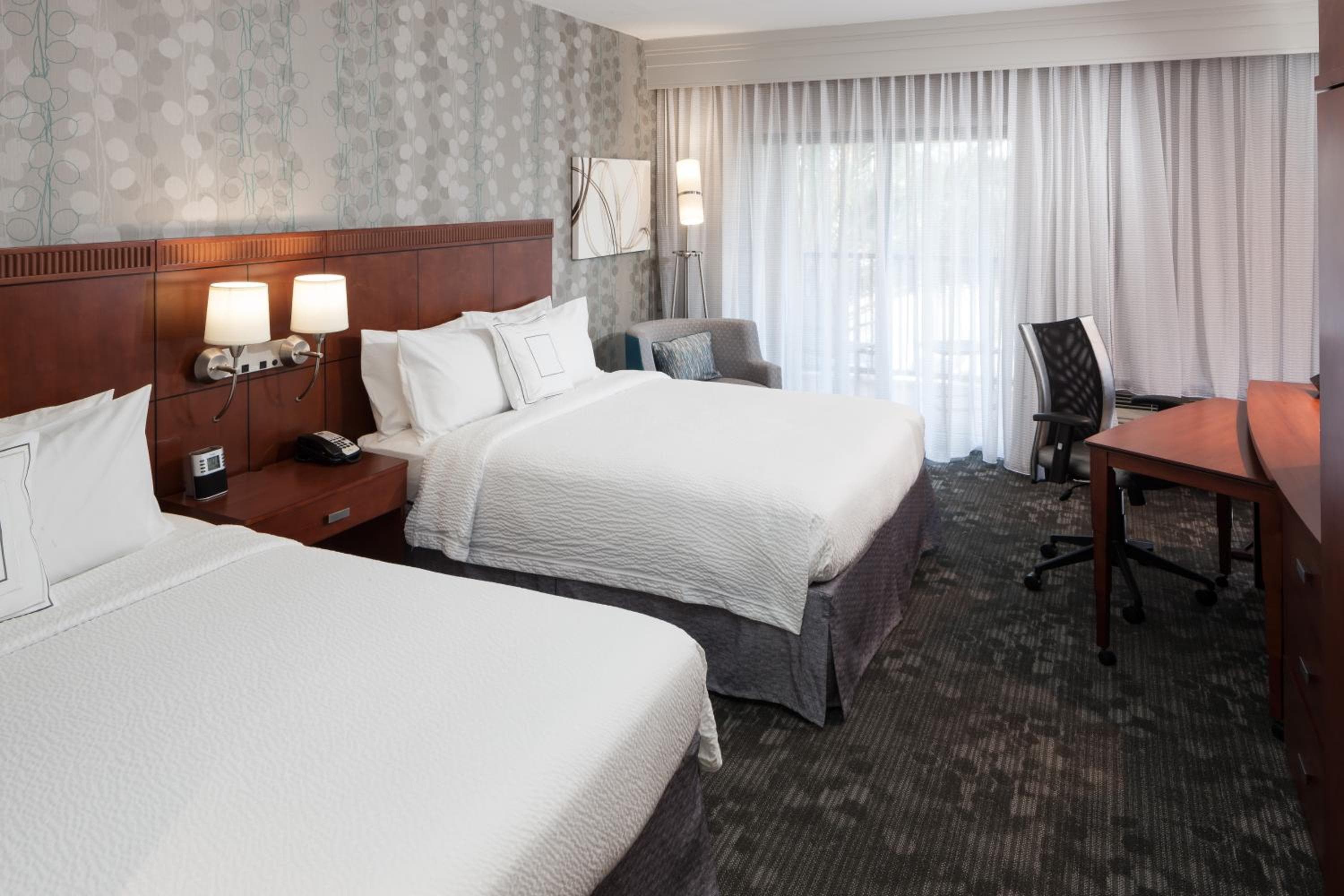 Courtyard by Marriott Miami at Dolphin Mall: hotel room