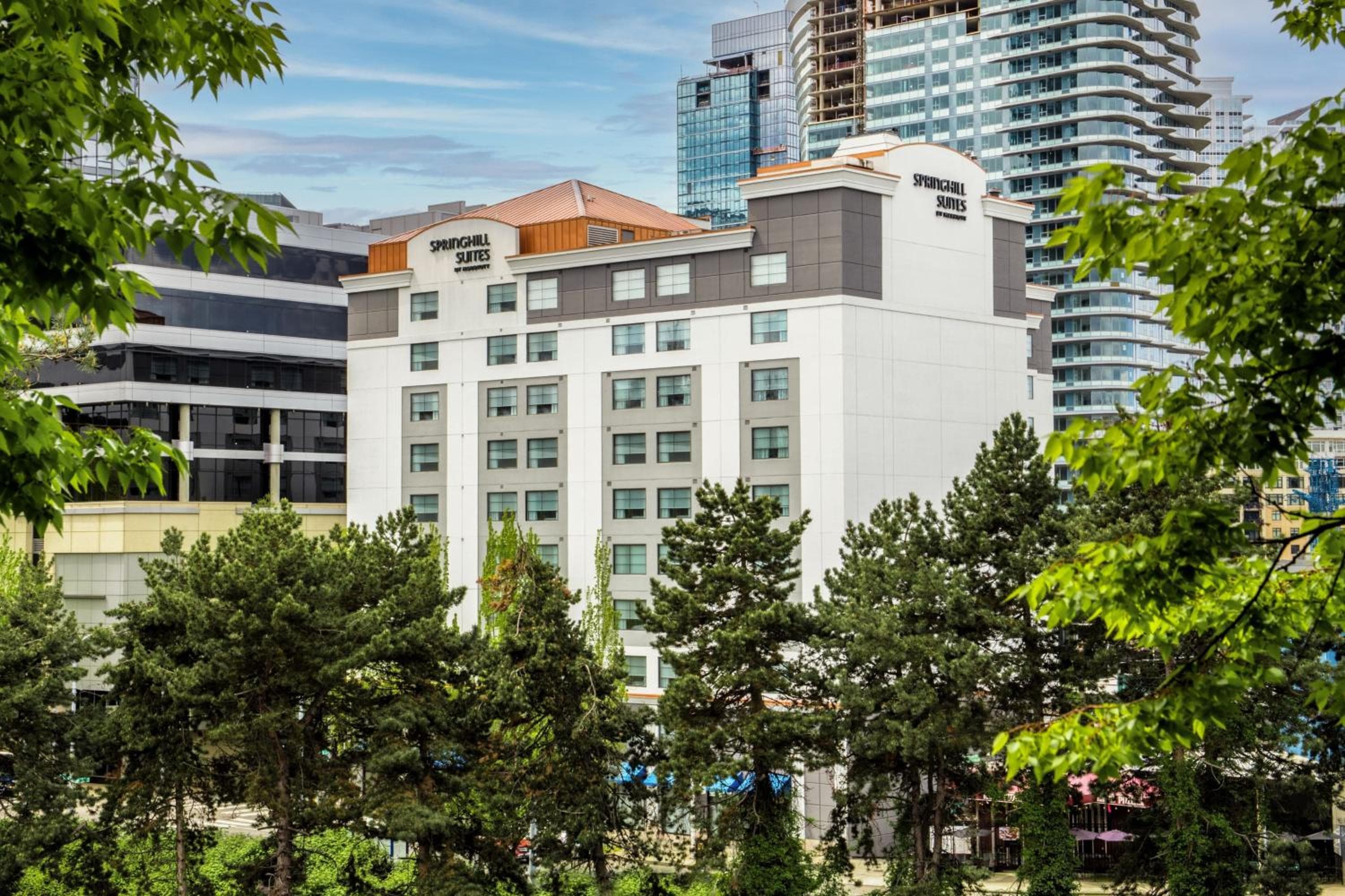 SpringHill Suites Seattle Downtown, South Lake Union: building