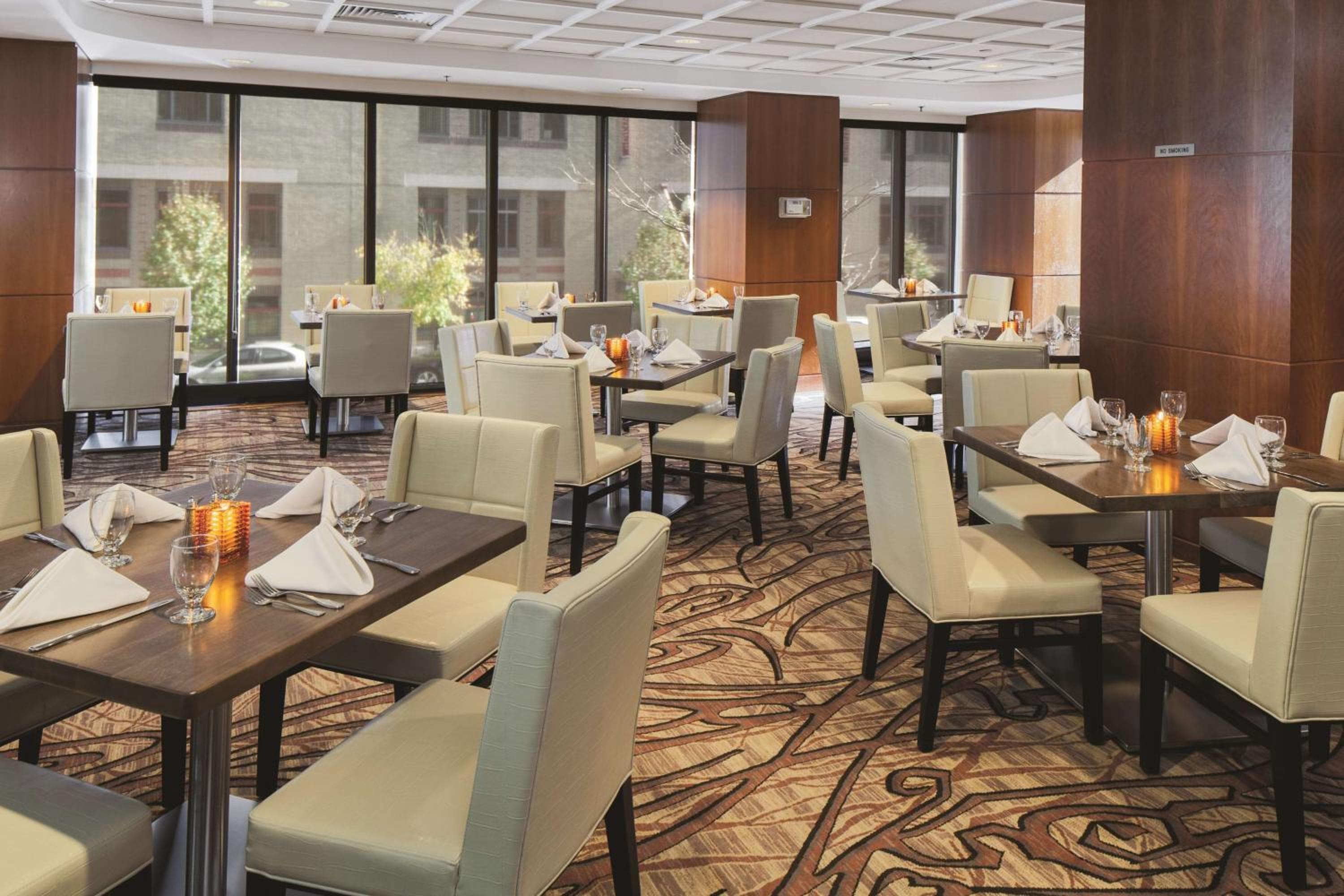 DoubleTree by Hilton Hotel Boston - Downtown