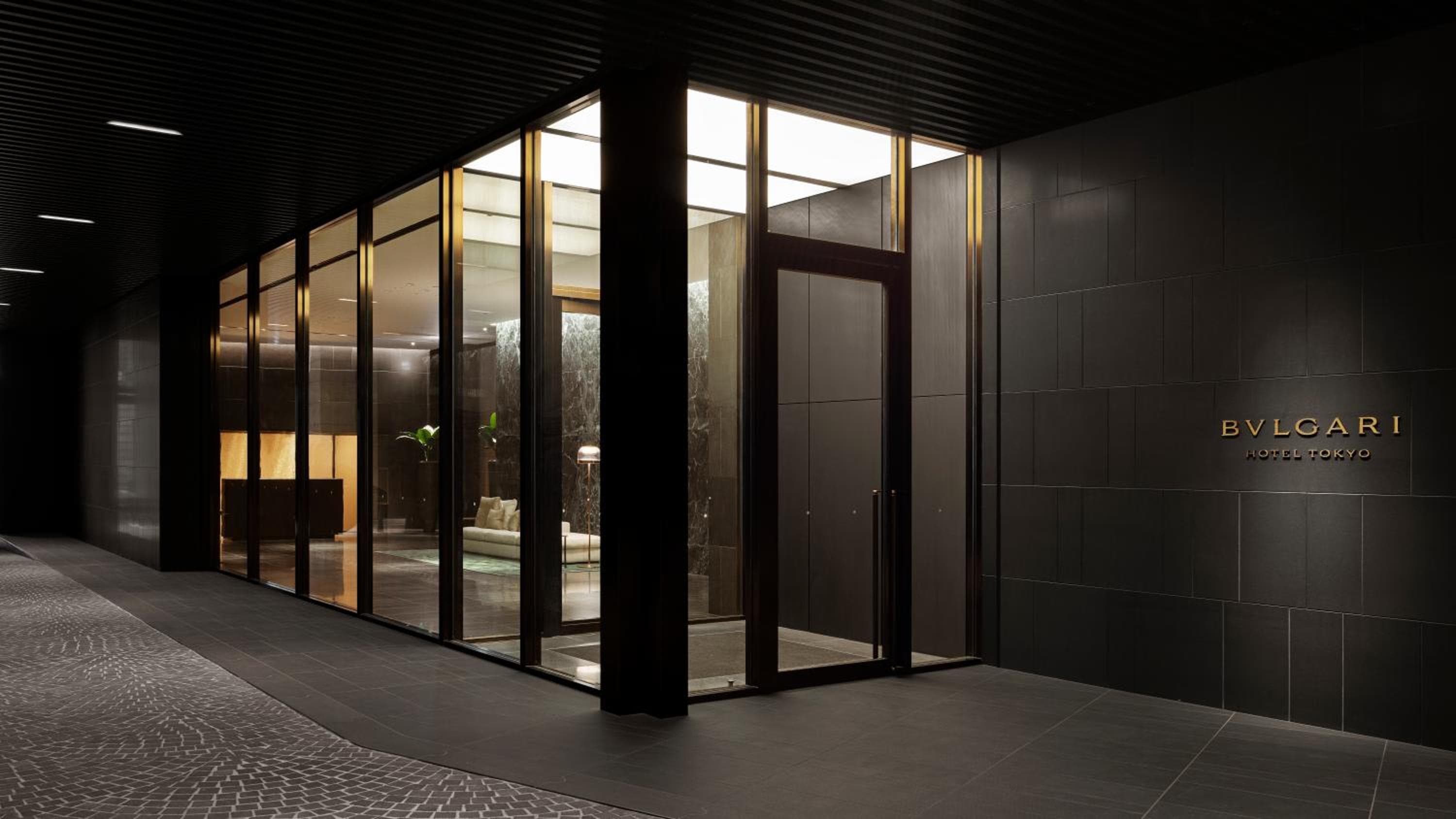 Bvlgari Hotel Tokyo: building