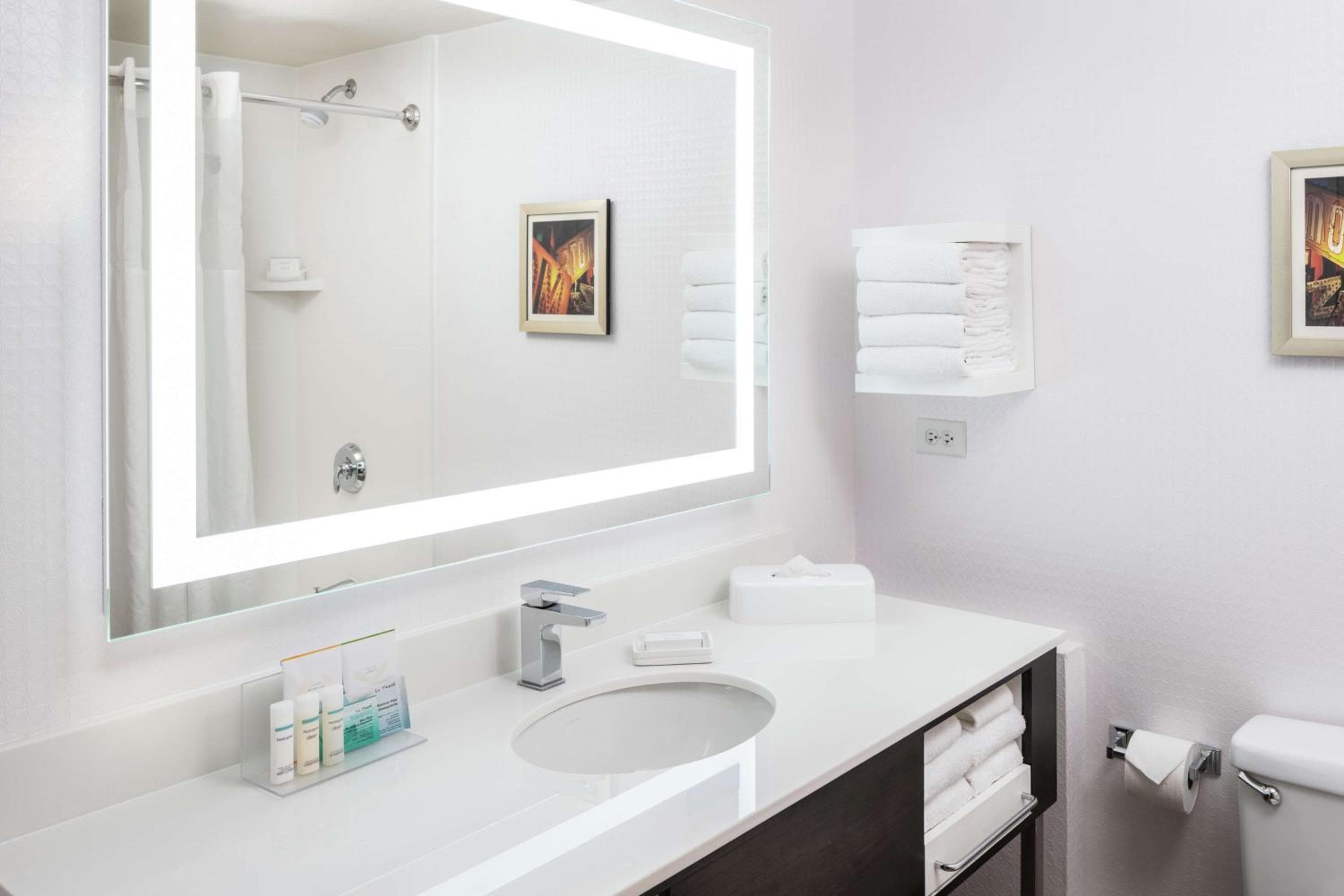 Hampton Inn Tropicana