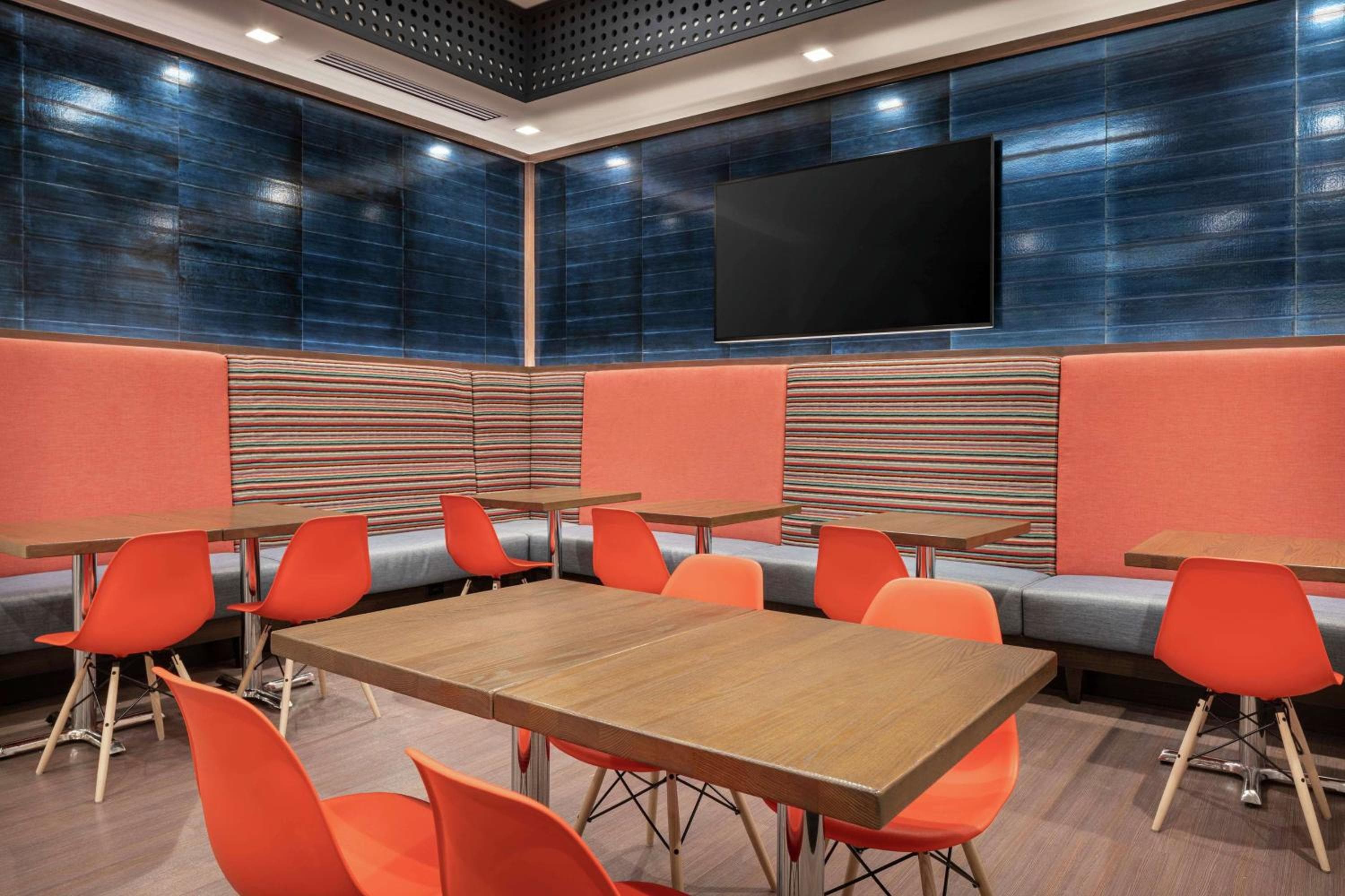 Home2 Suites By Hilton Denver Downtown Convention Center
