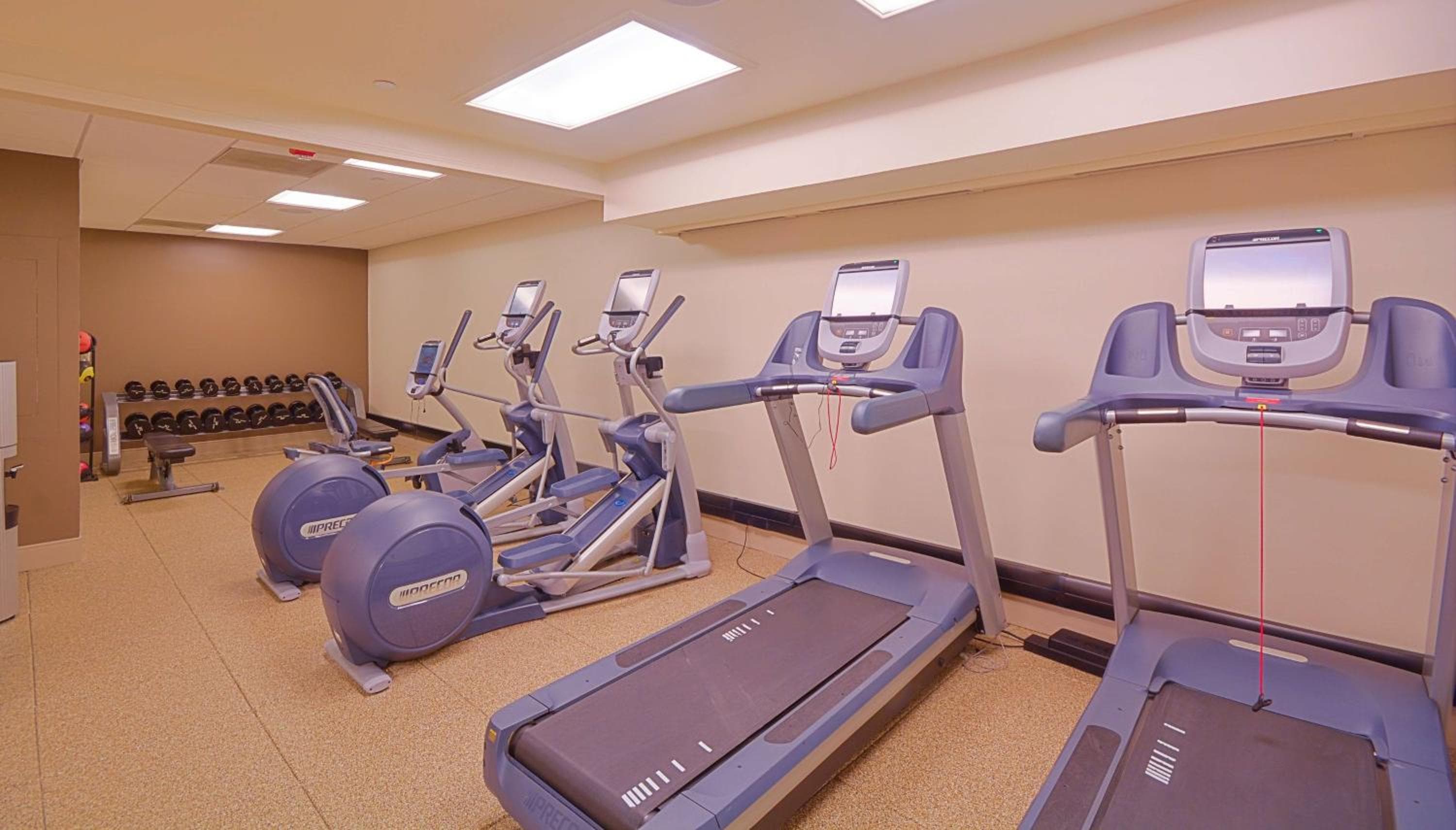 Embassy Suites by Hilton Denver Central Park: activities & amenities