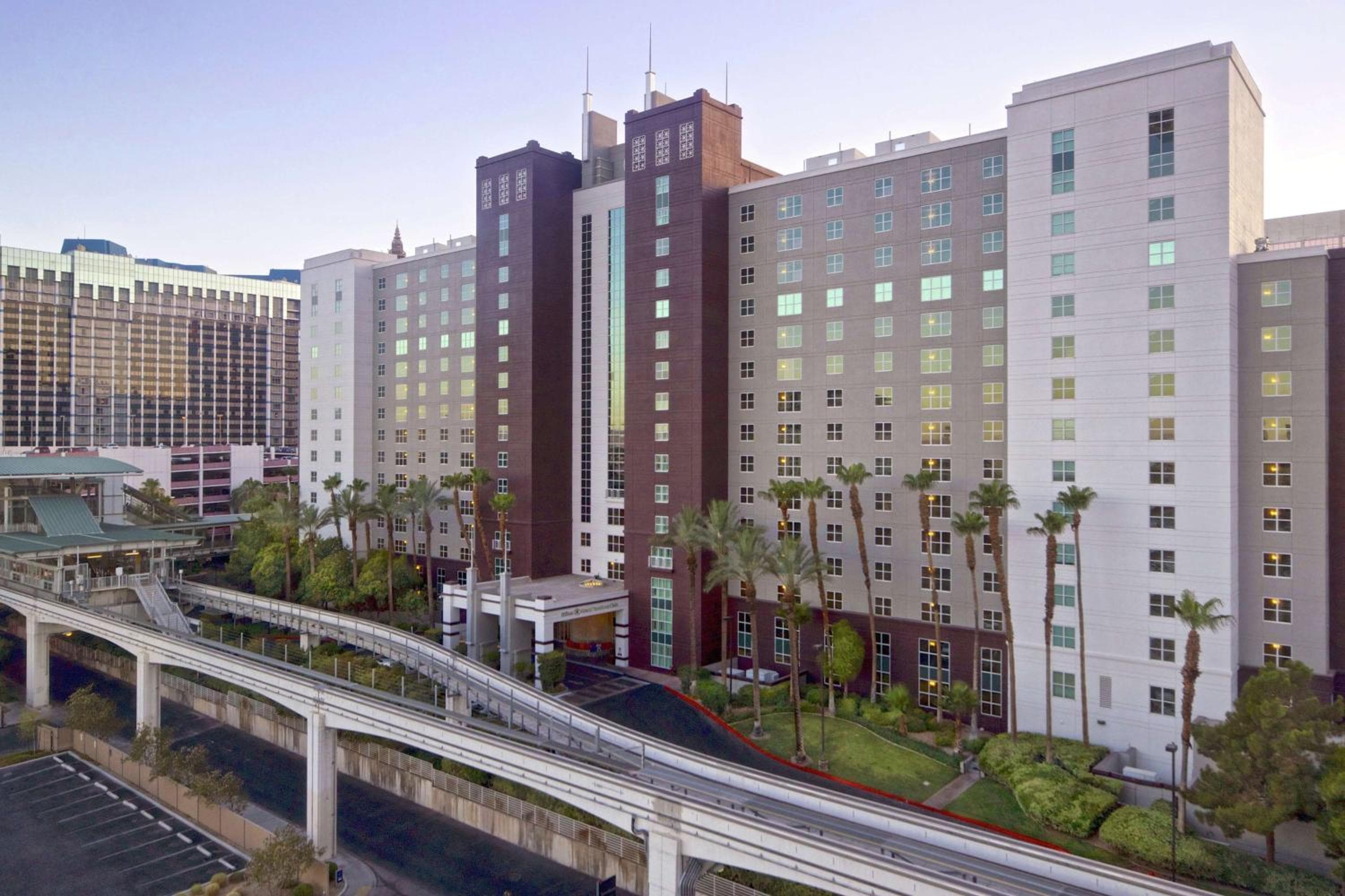 Hilton Grand Vacations Club Flamingo Las Vegas: building
