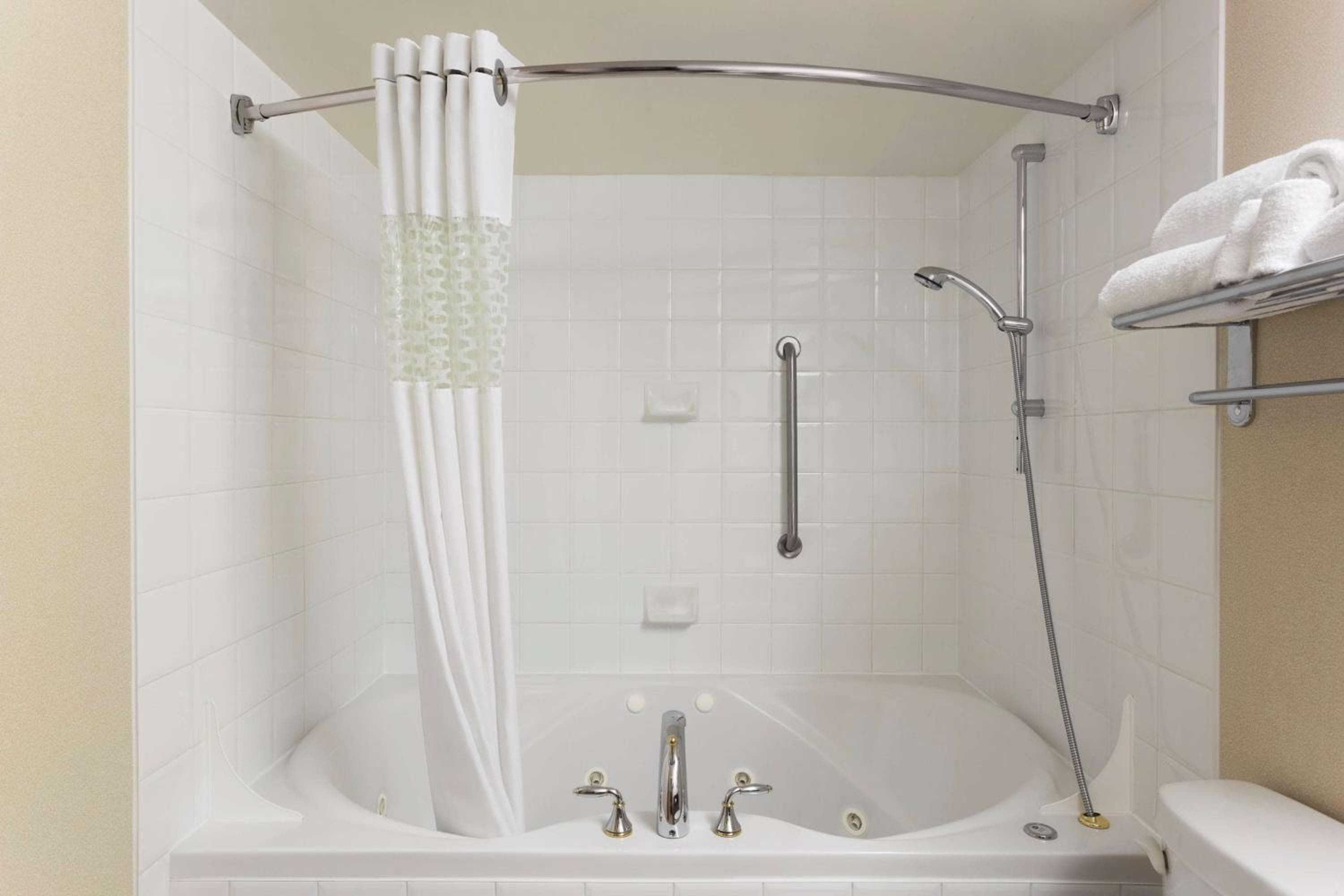 Hampton Inn & Suites, by Hilton - Vancouver Downtown
