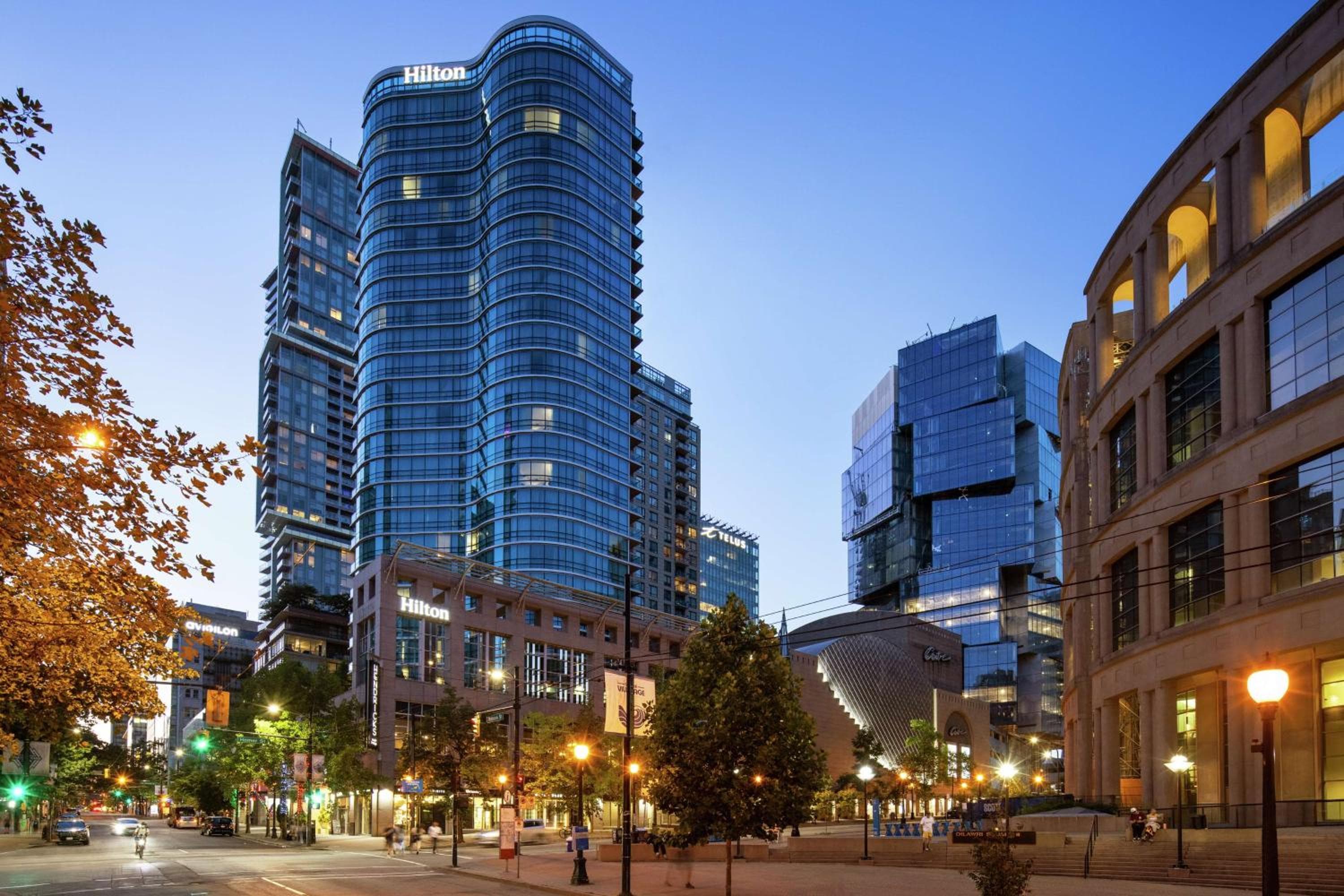 Hilton Vancouver Downtown, BC, Canada: building