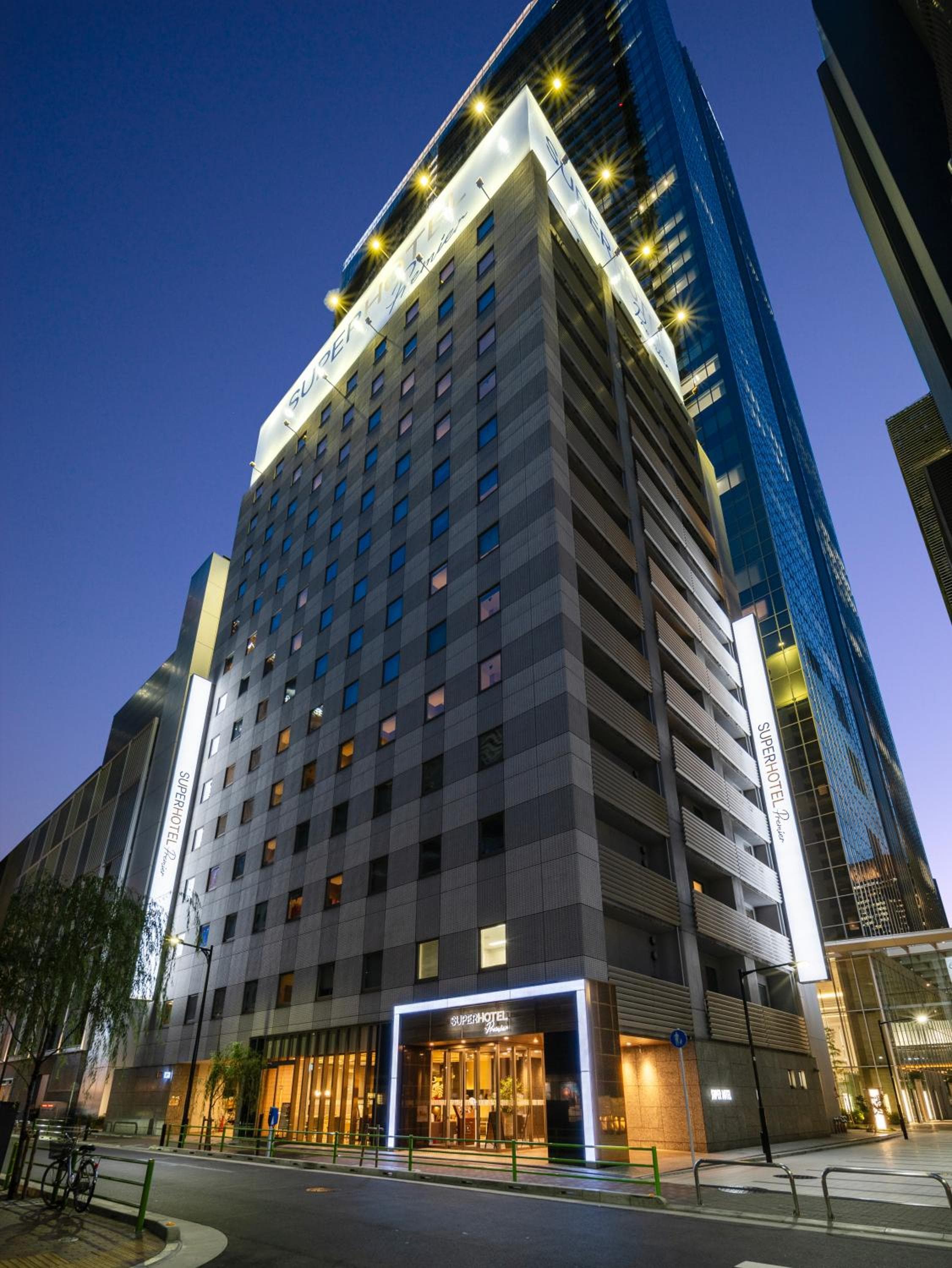 Super Hotel Premier Tokyo Station Yaesu-Chuoguchi: building