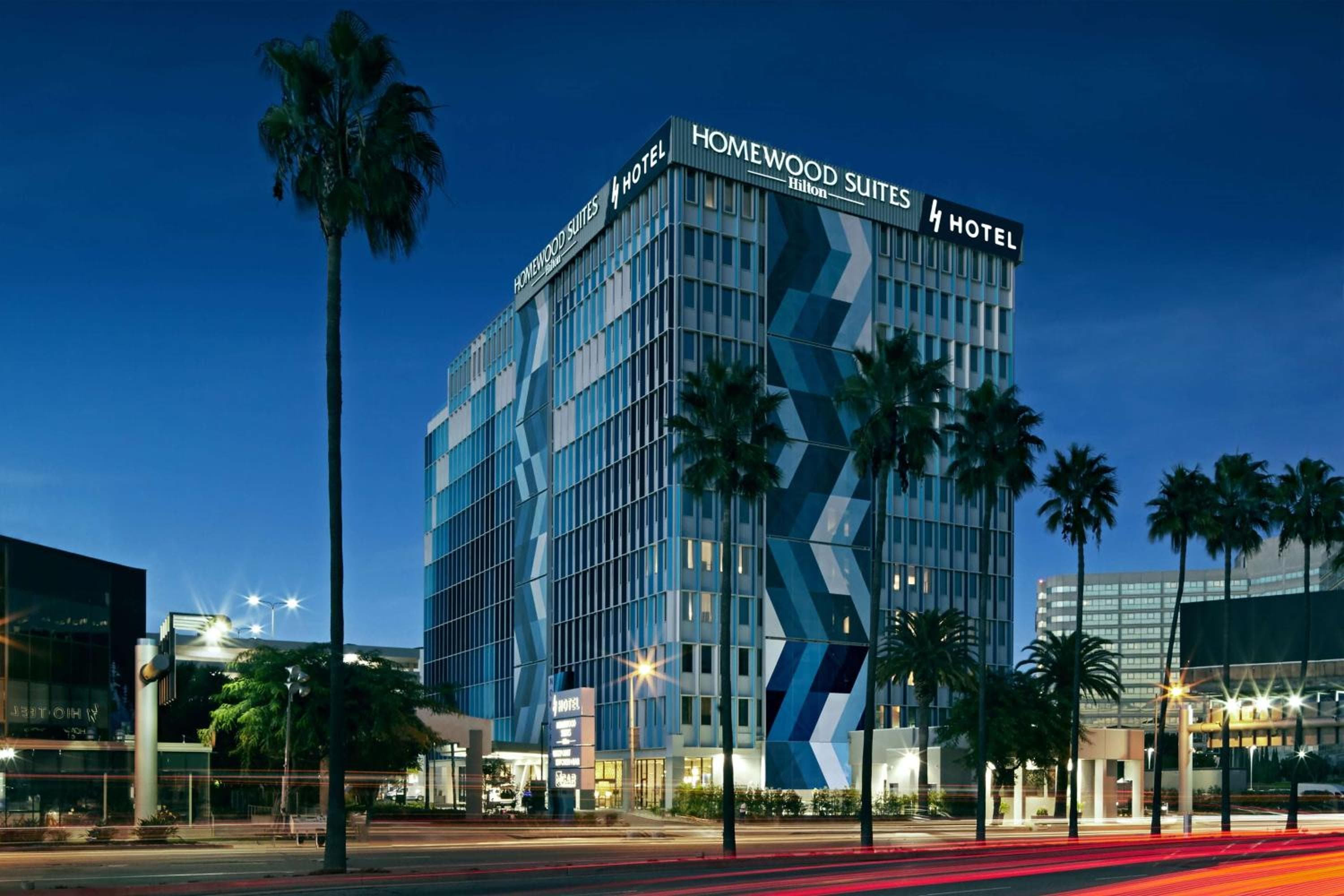 H Hotel Los Angeles, Curio Collection By Hilton: building